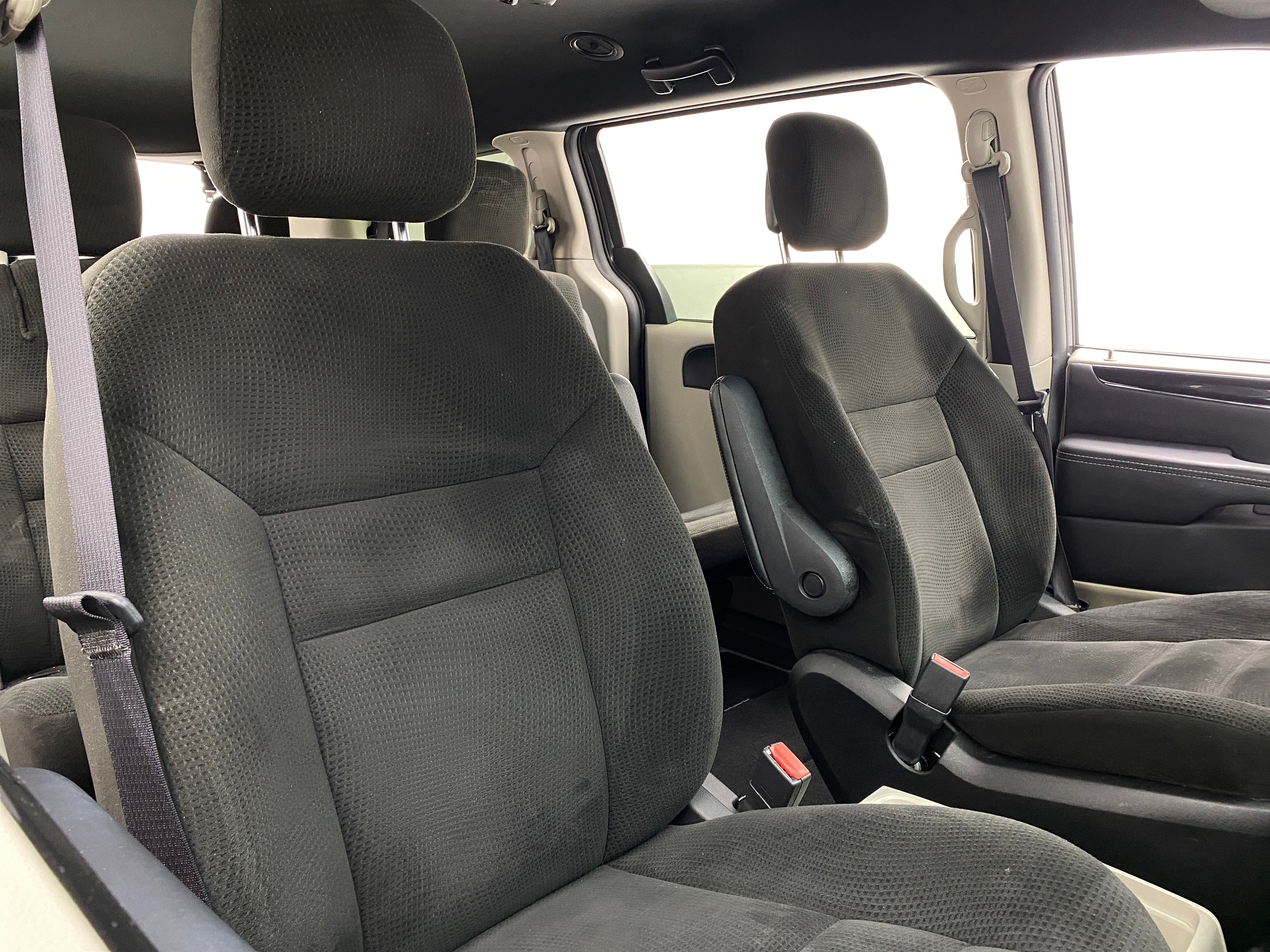 2016 Dodge Grand Caravan SE 2