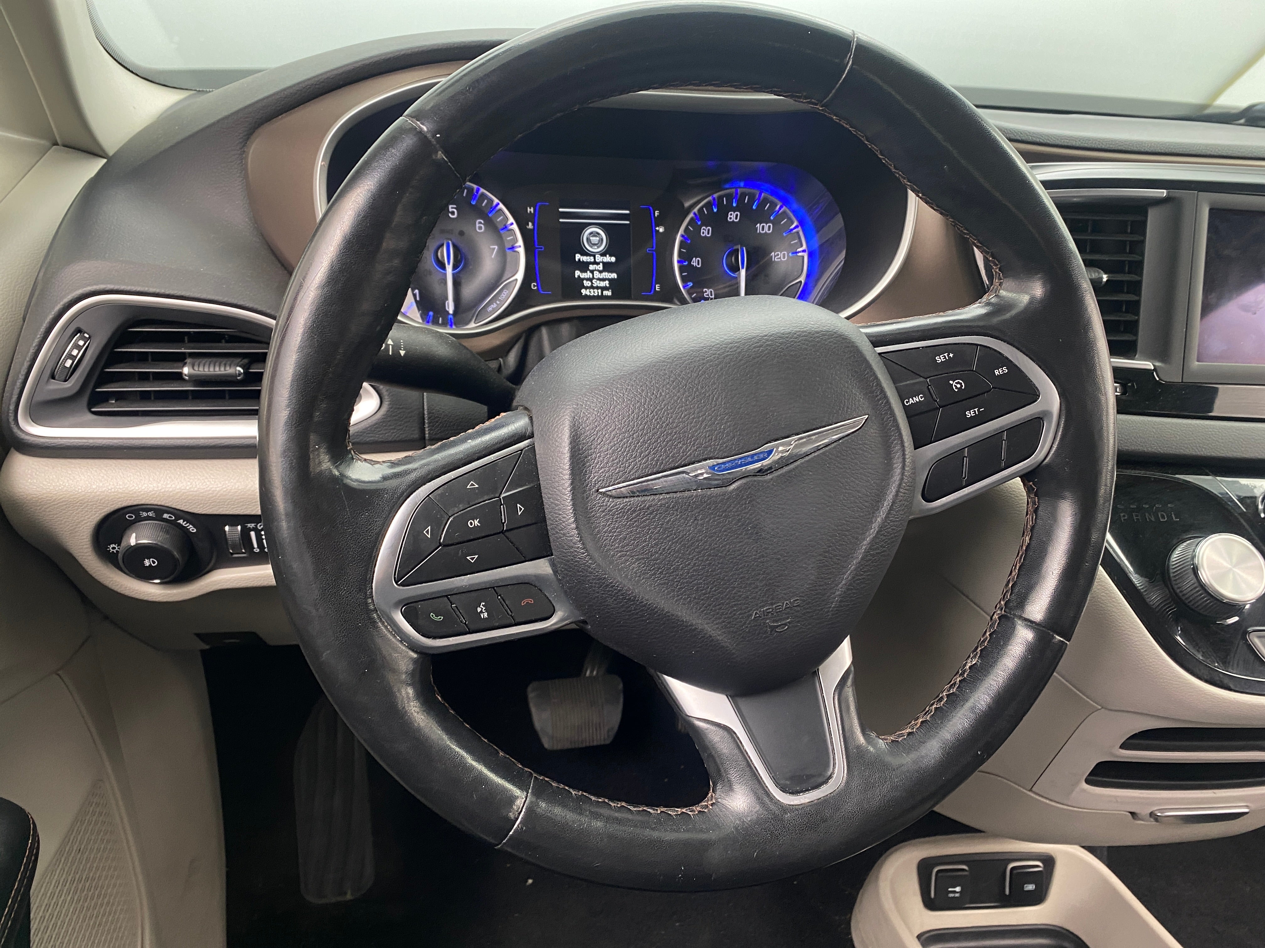 2019 Chrysler Pacifica Touring L 4