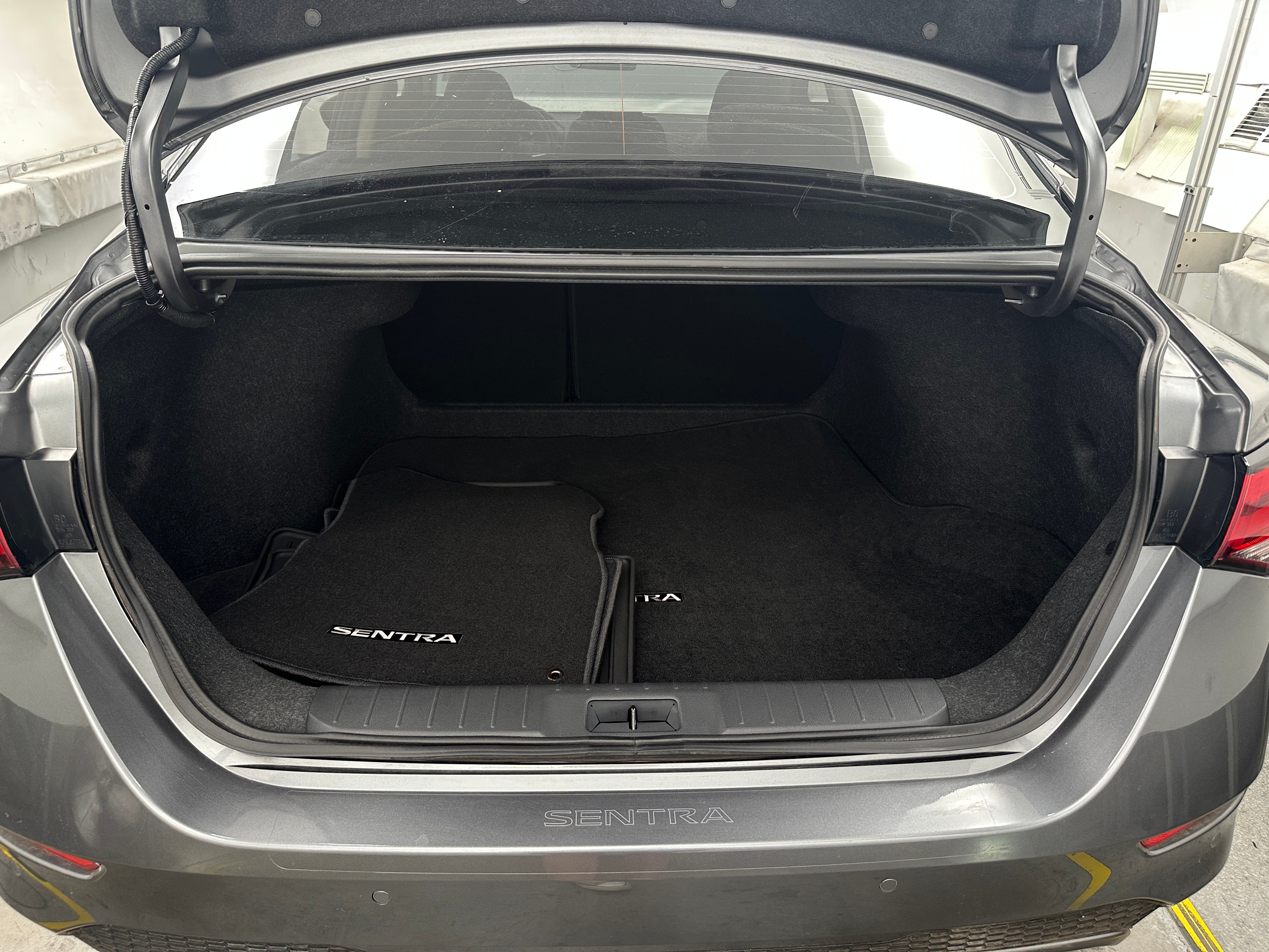 2025 Nissan Sentra SV 7