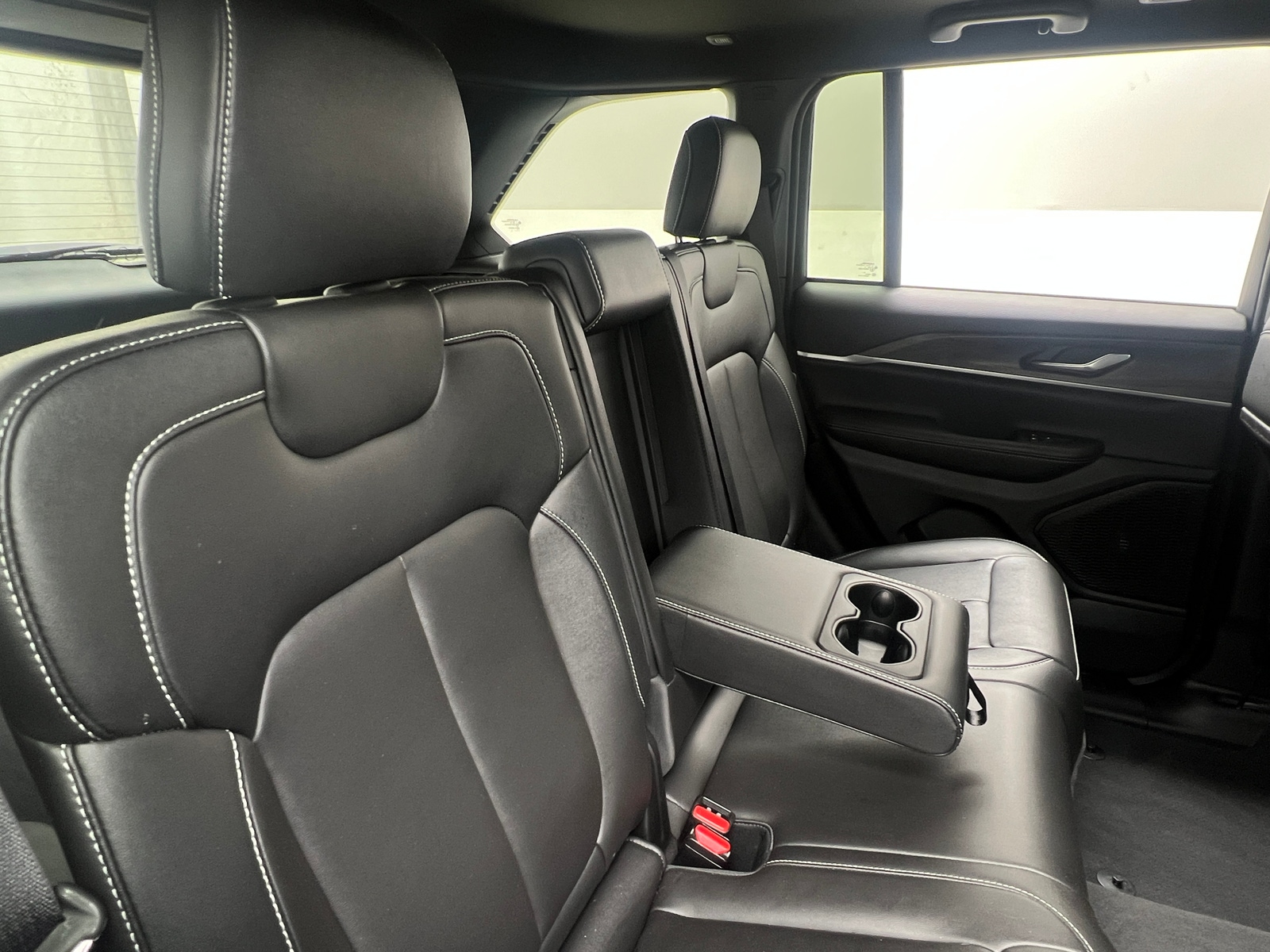 Thumbnail: 2024 Jeep Grand Cherokee - 5