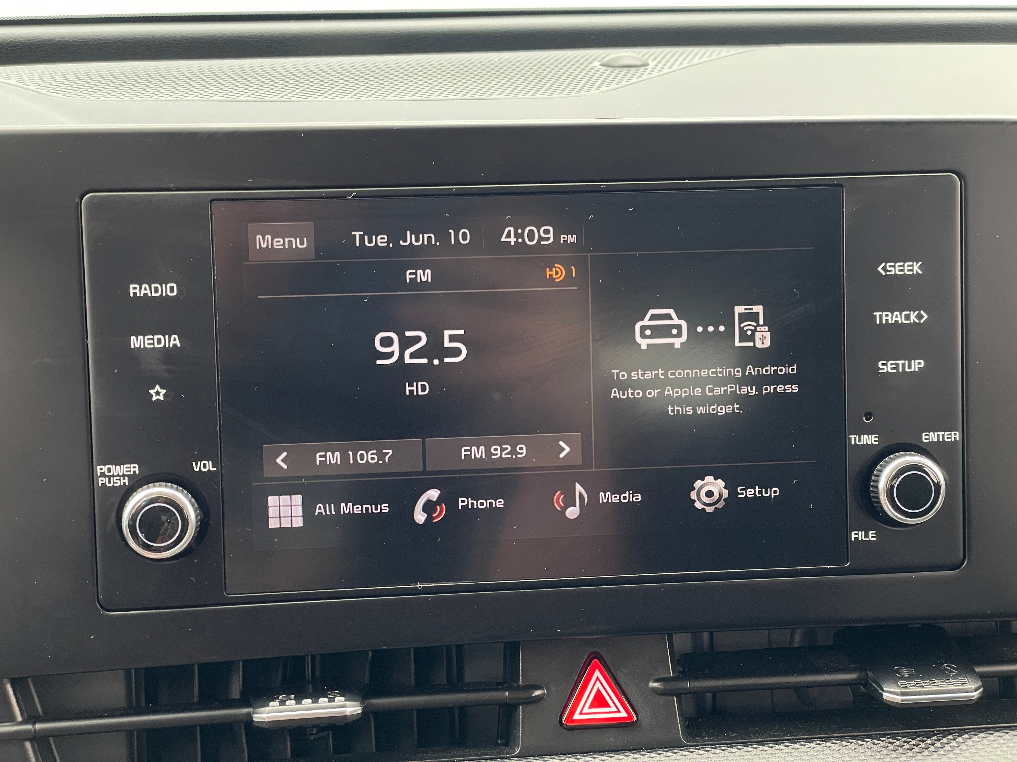 2024 Kia Sportage LX 4