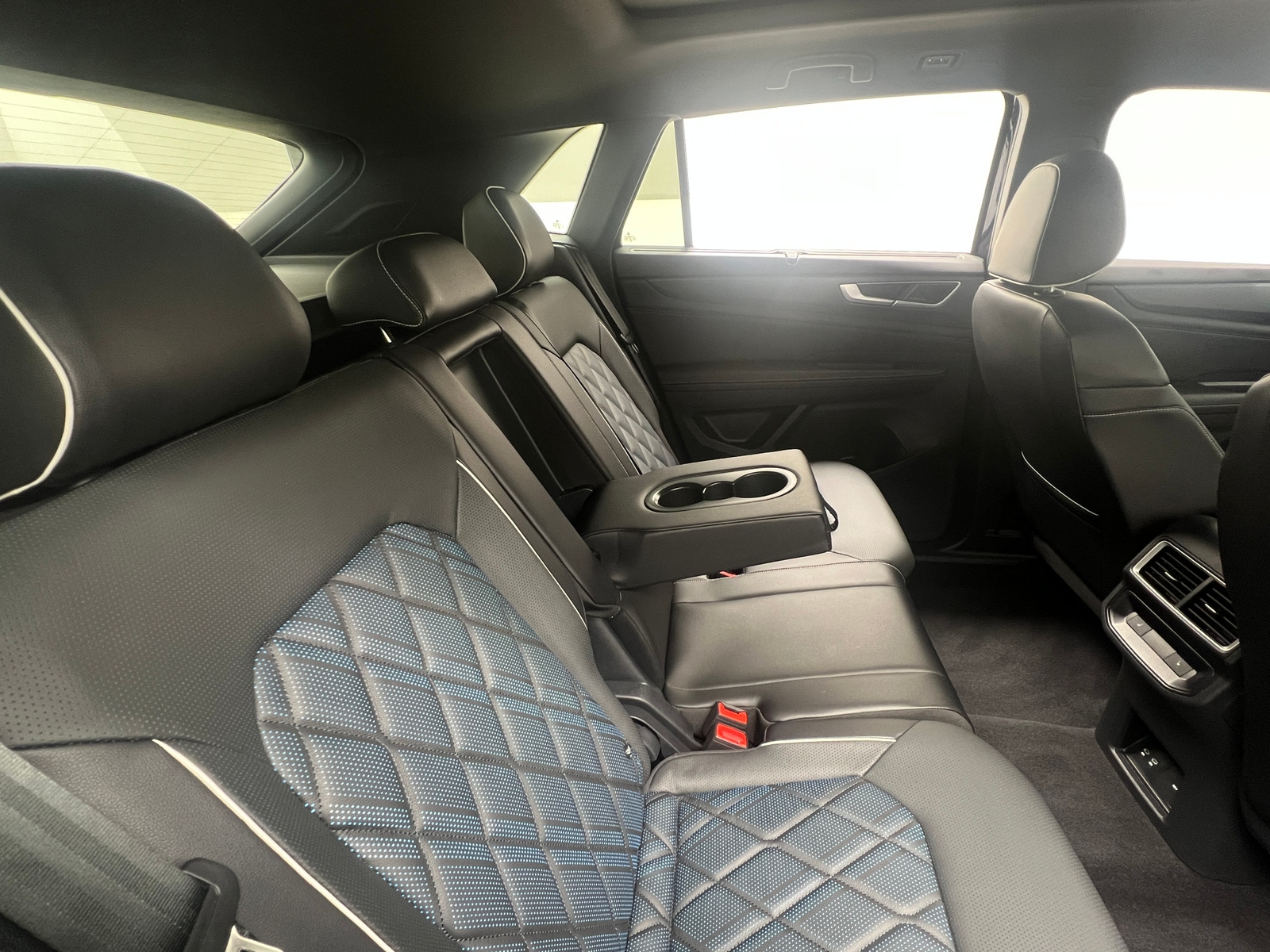 Thumbnail: 2024 Volkswagen Atlas - 5