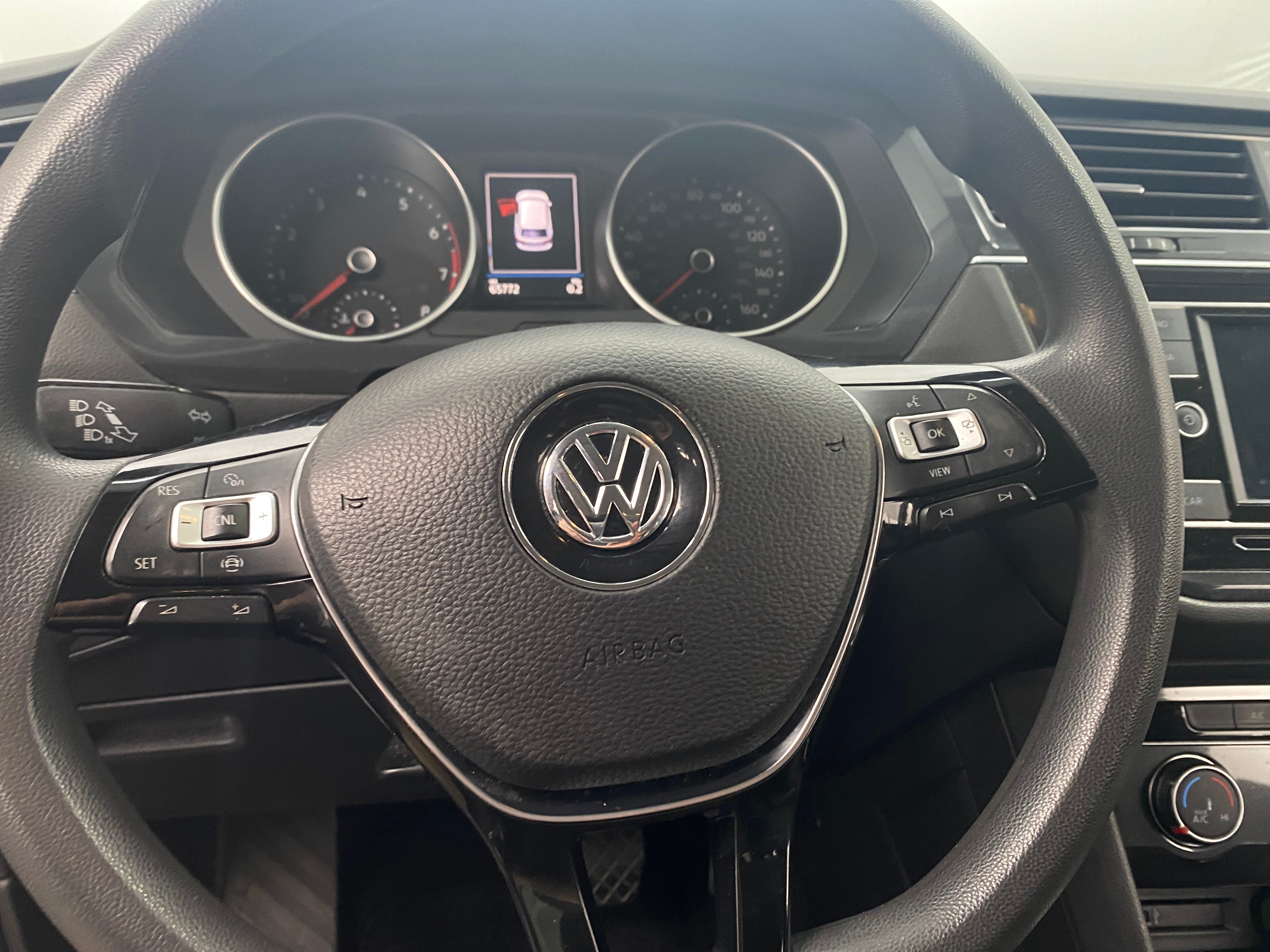 Thumbnail: 2019 Volkswagen Tiguan - 5