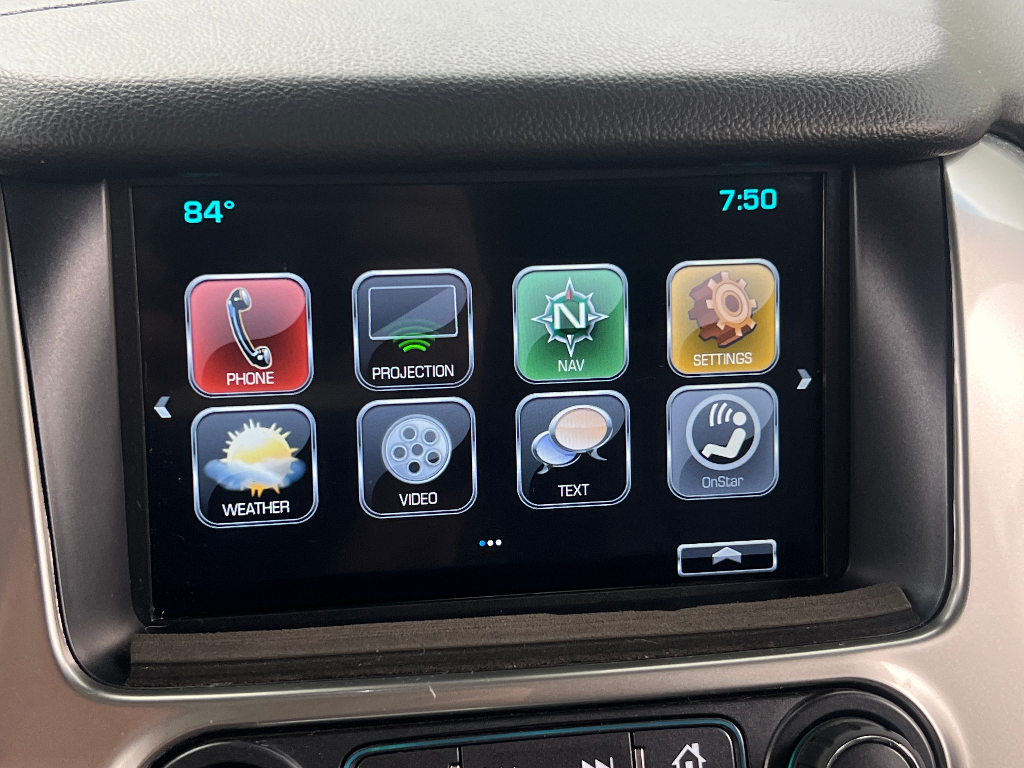 2019 Chevrolet Suburban LT 4