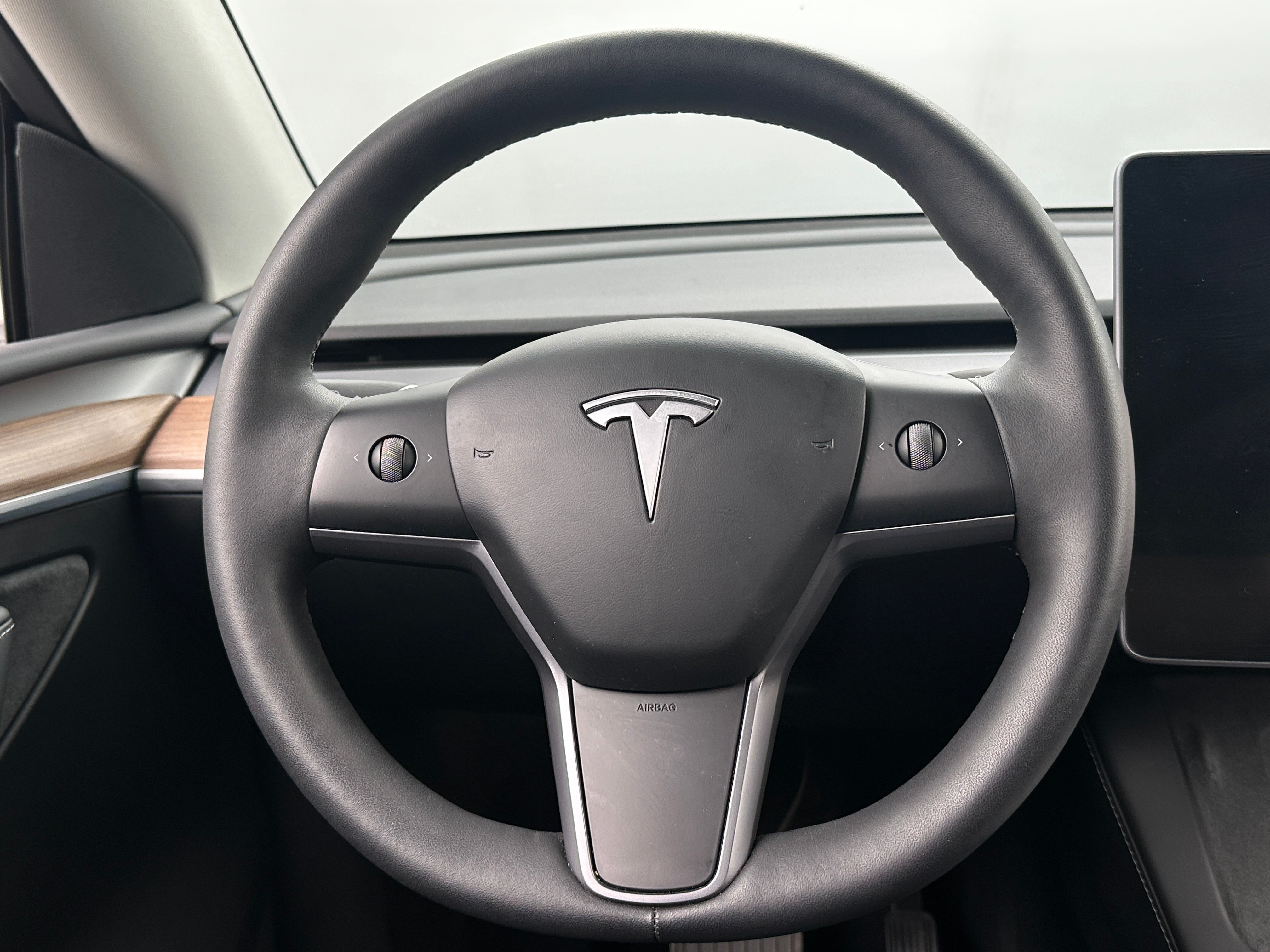 2023 Tesla Model Y Long Range 3