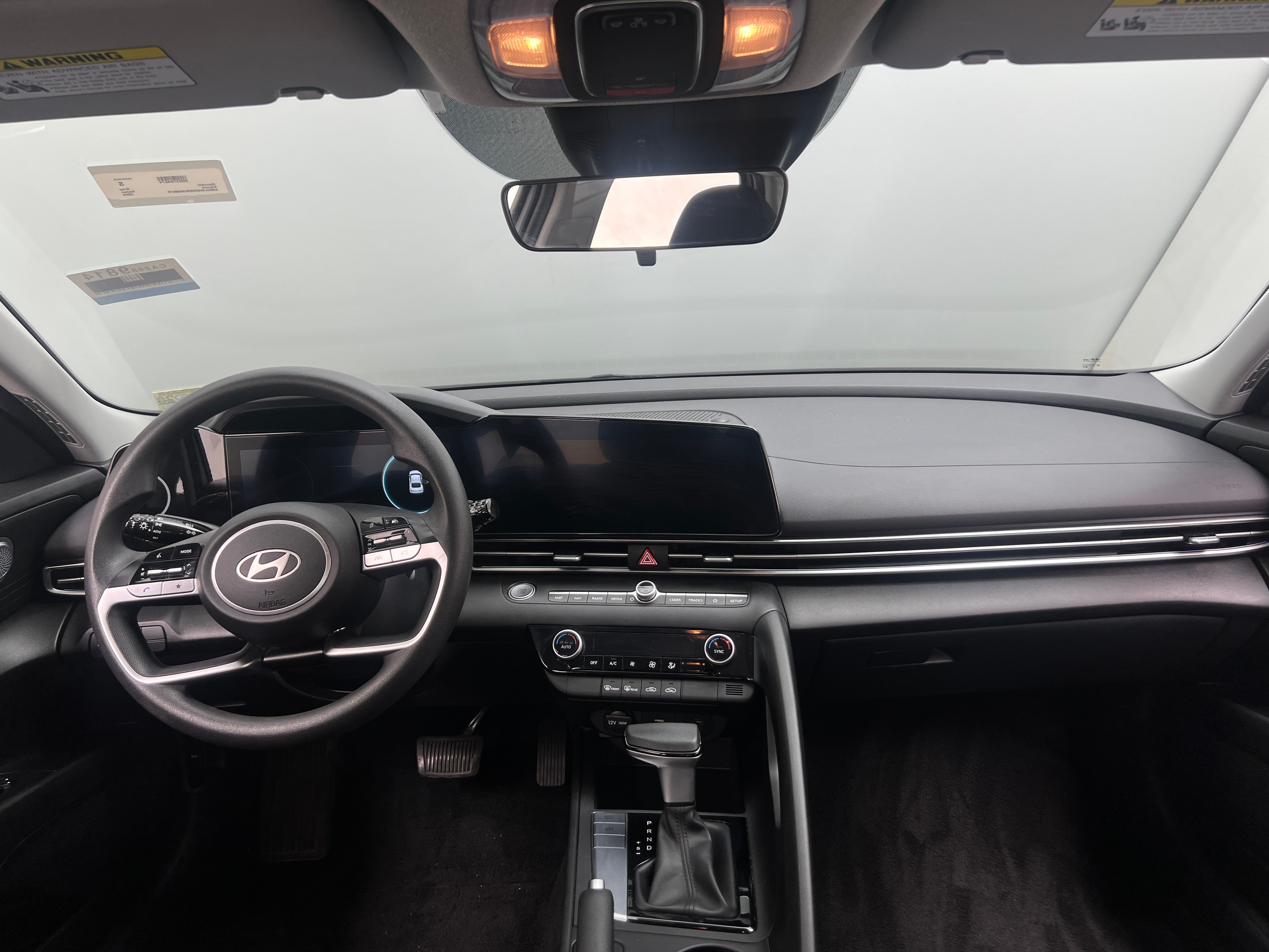 2024 Hyundai Elantra SEL 3