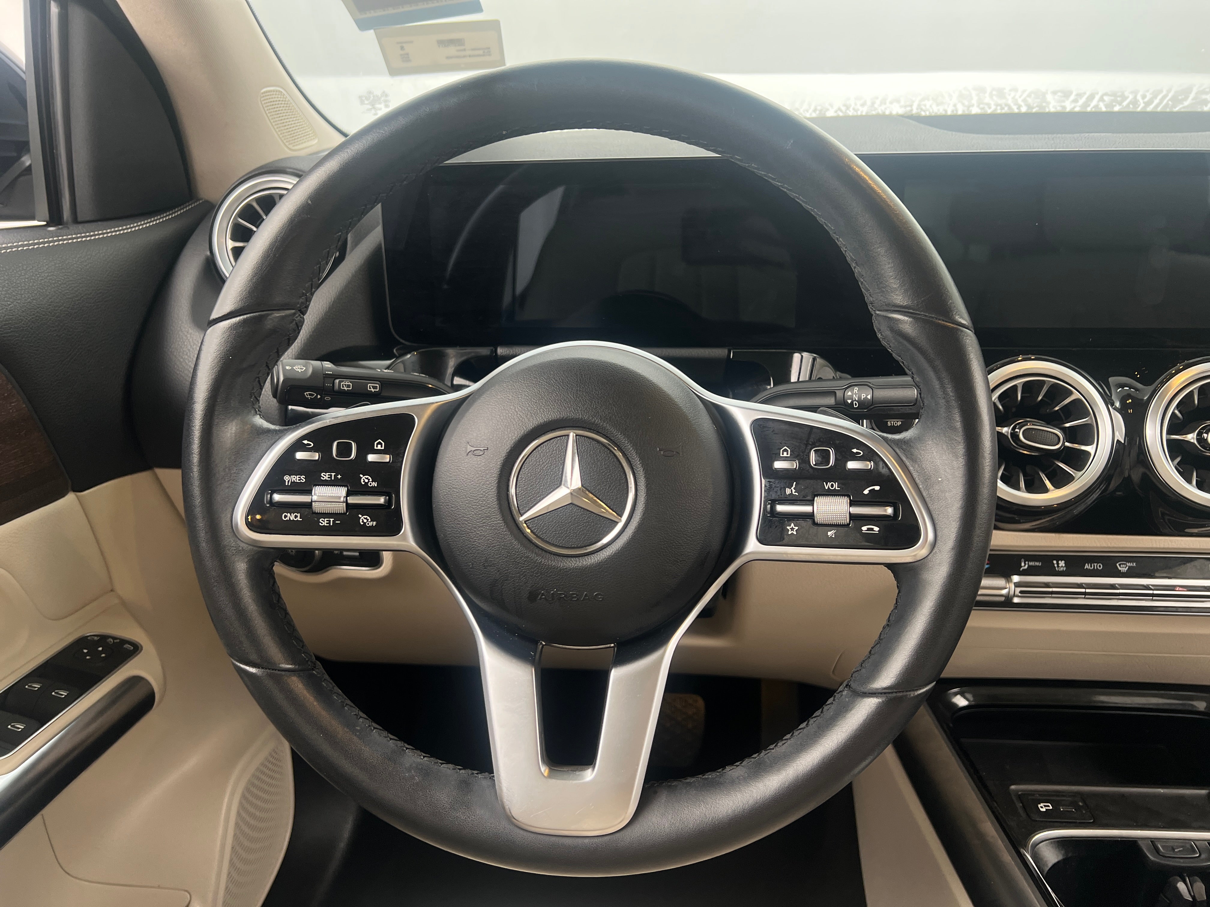 2022 Mercedes-Benz GLA 250 4MATIC 5