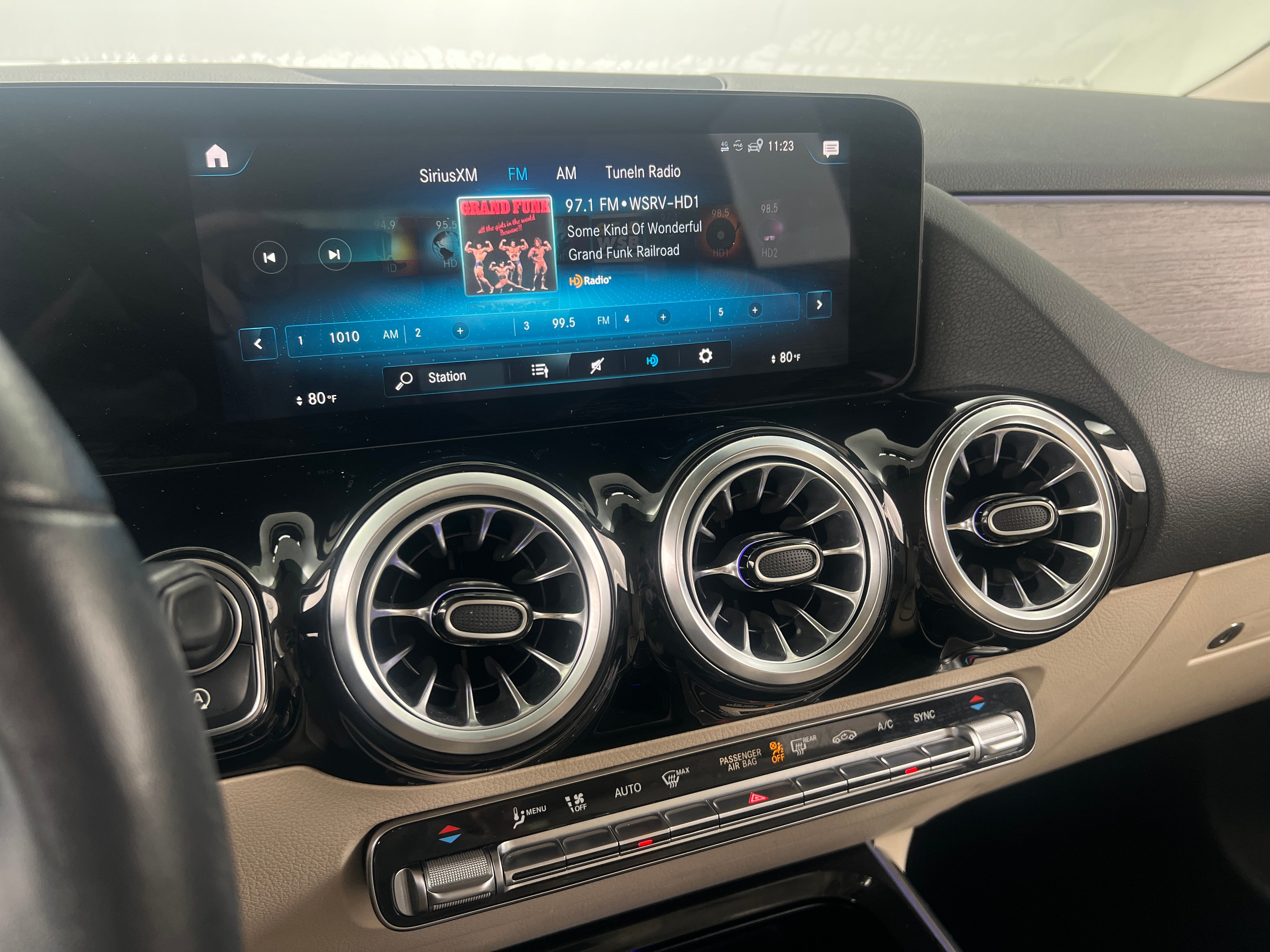 2022 Mercedes-Benz GLA 250 4MATIC 4