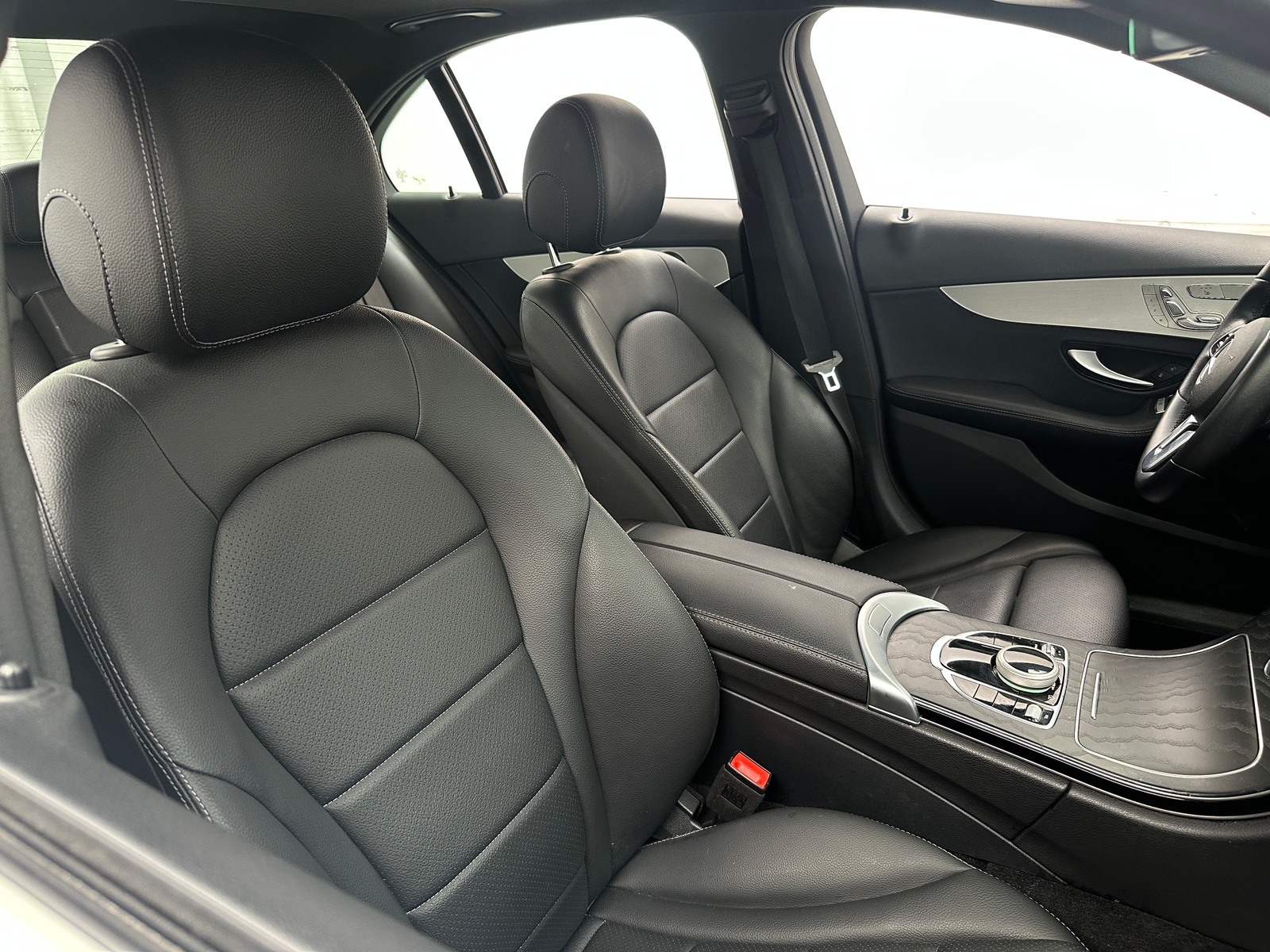 Thumbnail: 2021 Mercedes-Benz C-Class - 2