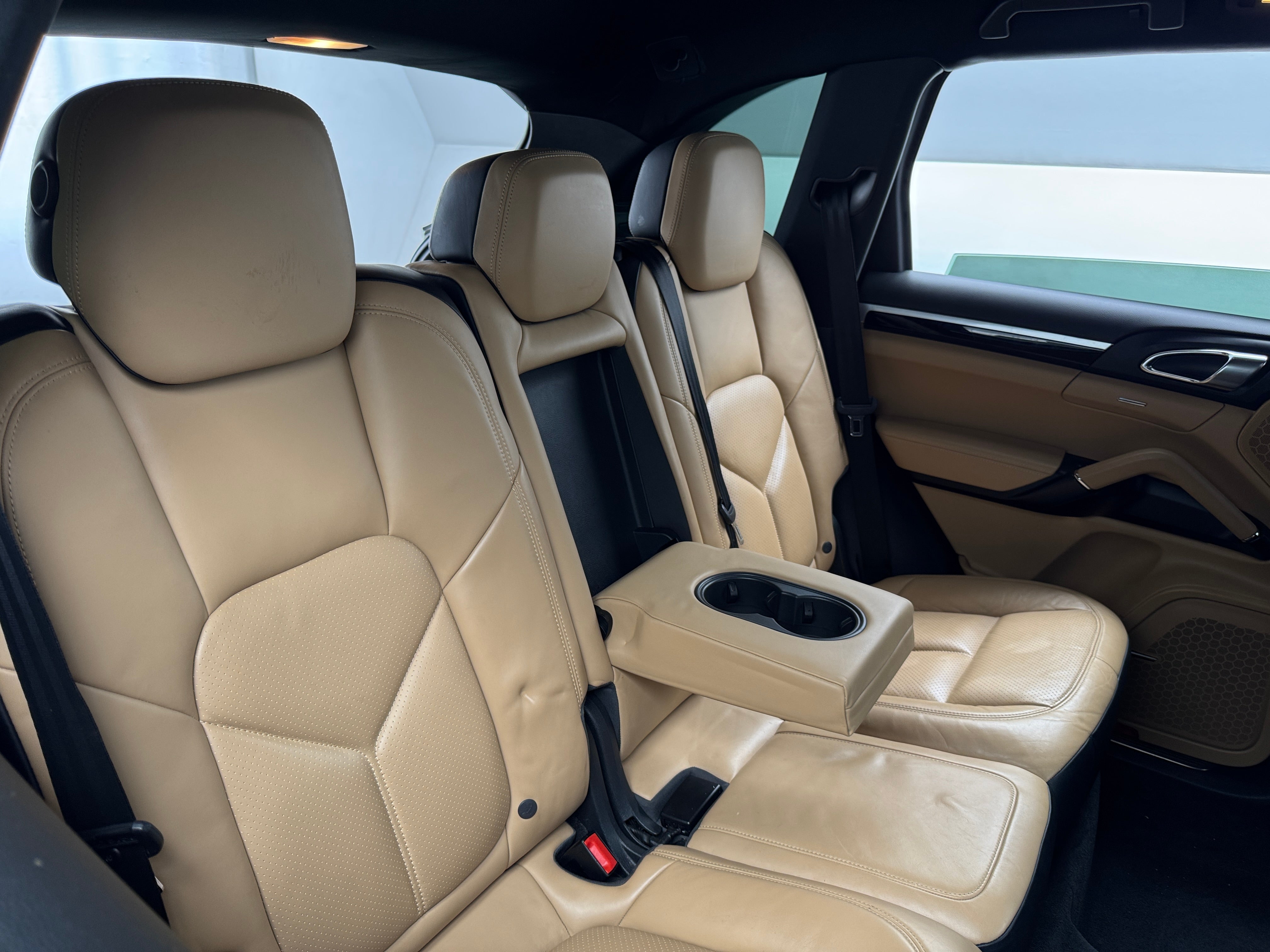 2016 Porsche Cayenne Base 5