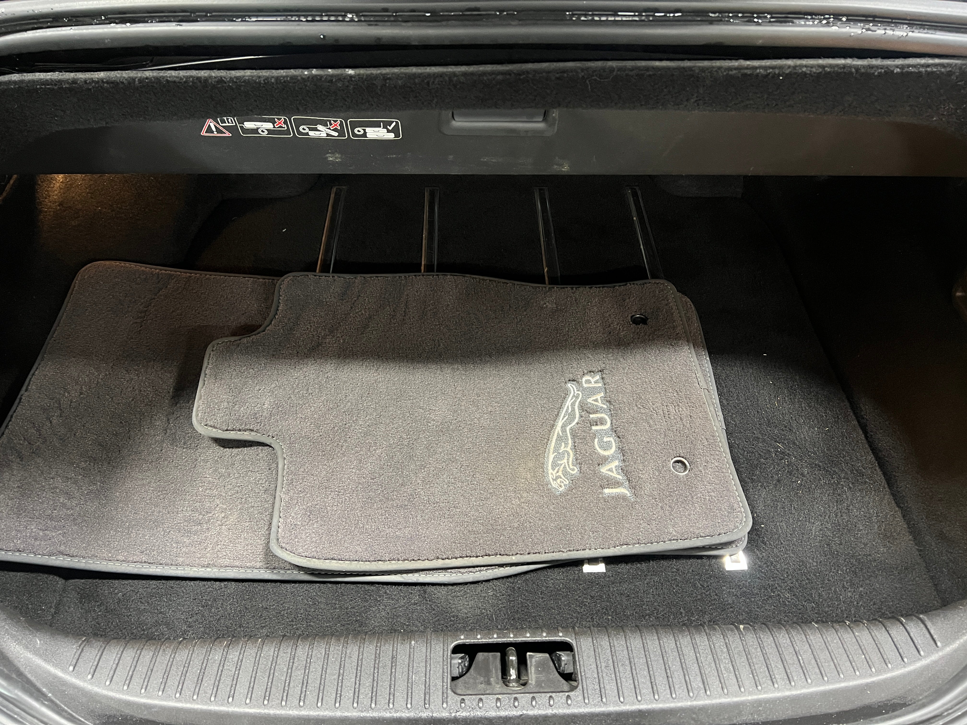 2014 Jaguar XK XKR 6