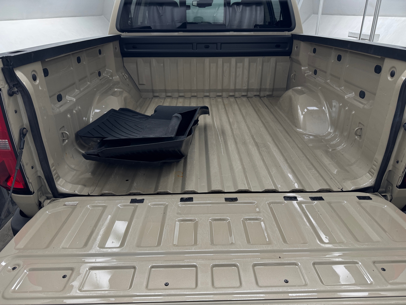 Thumbnail: 2022 Chevrolet Colorado - 6