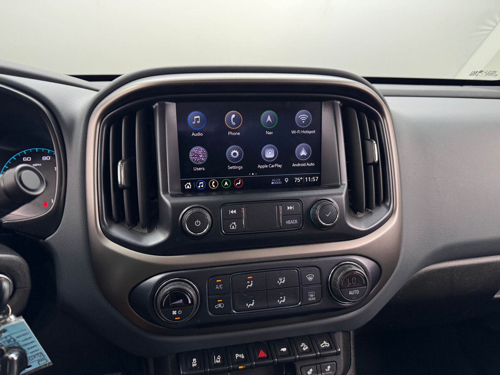 Thumbnail: 2022 Chevrolet Colorado - 3