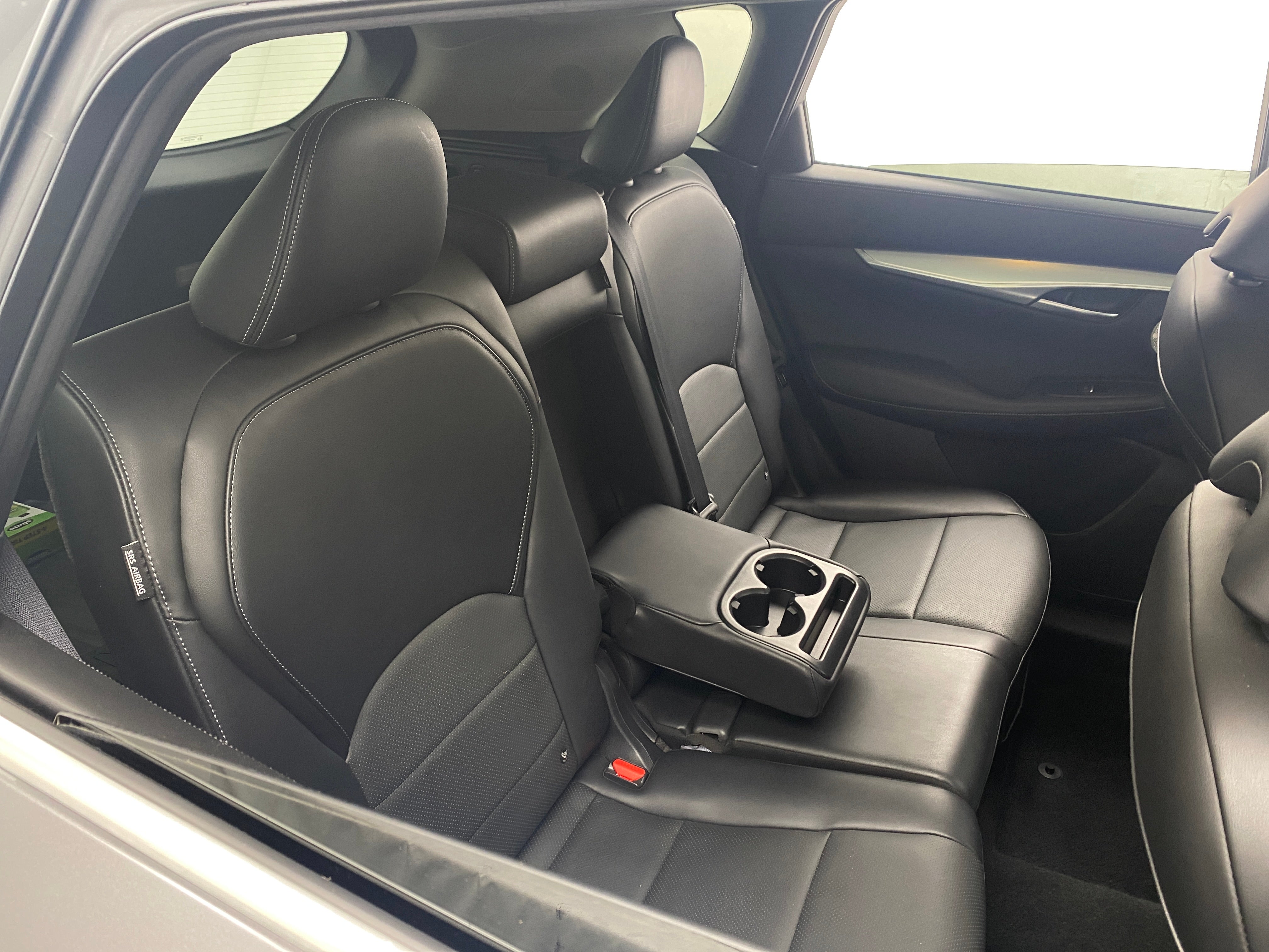 2022 INFINITI QX50 Essential 5