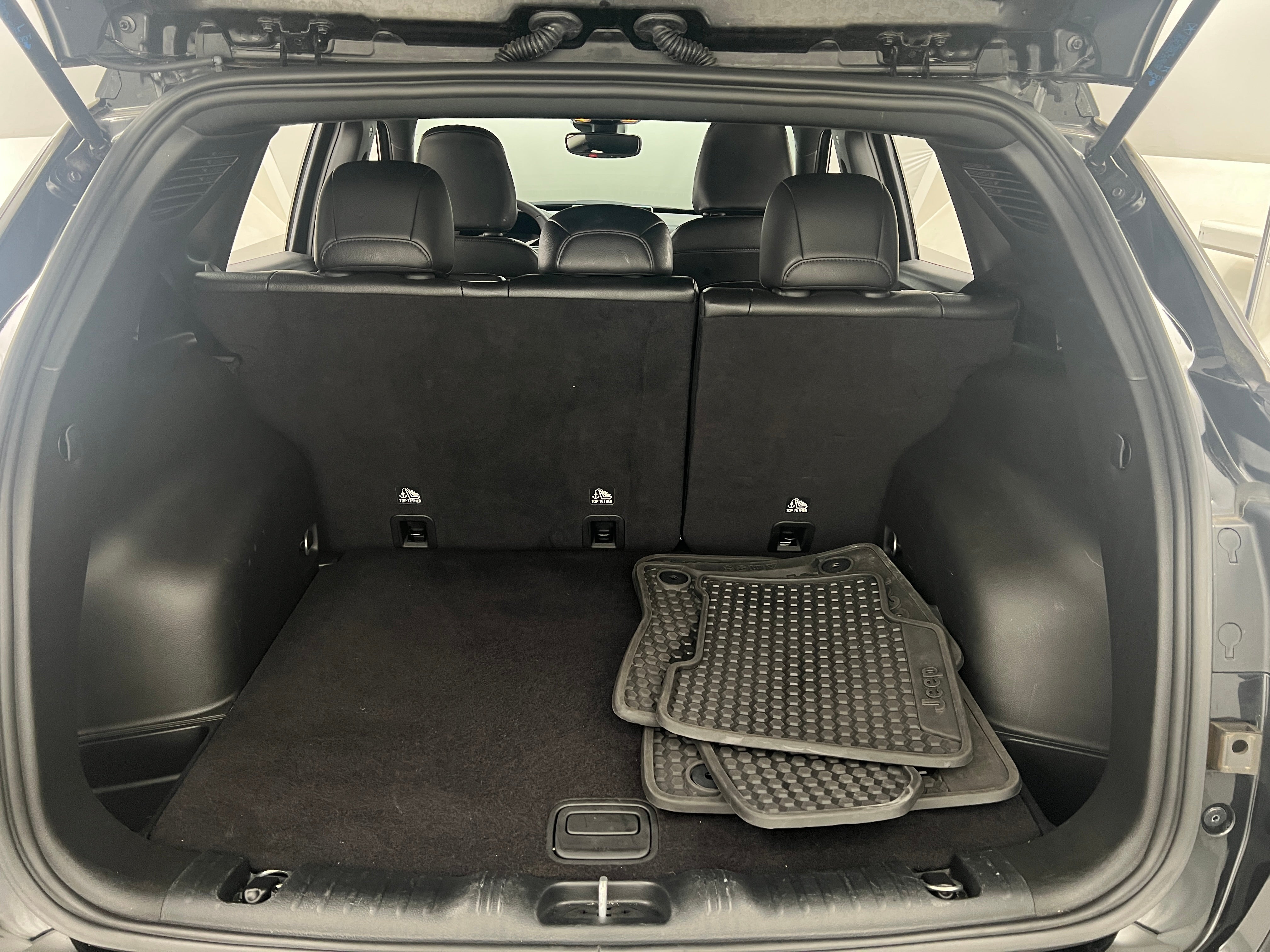 2024 Jeep Compass Trailhawk 6