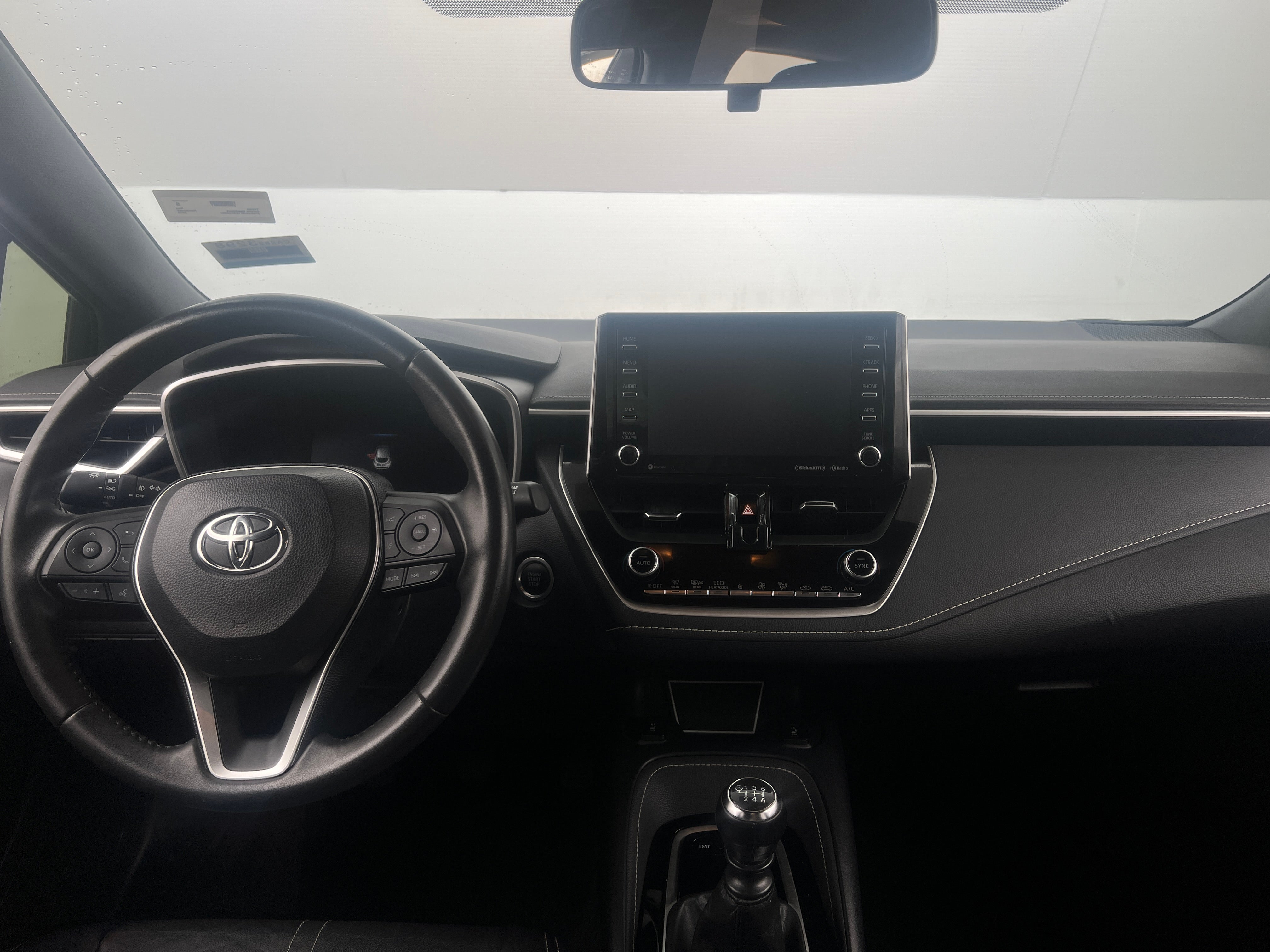2019 Toyota Corolla XSE 3