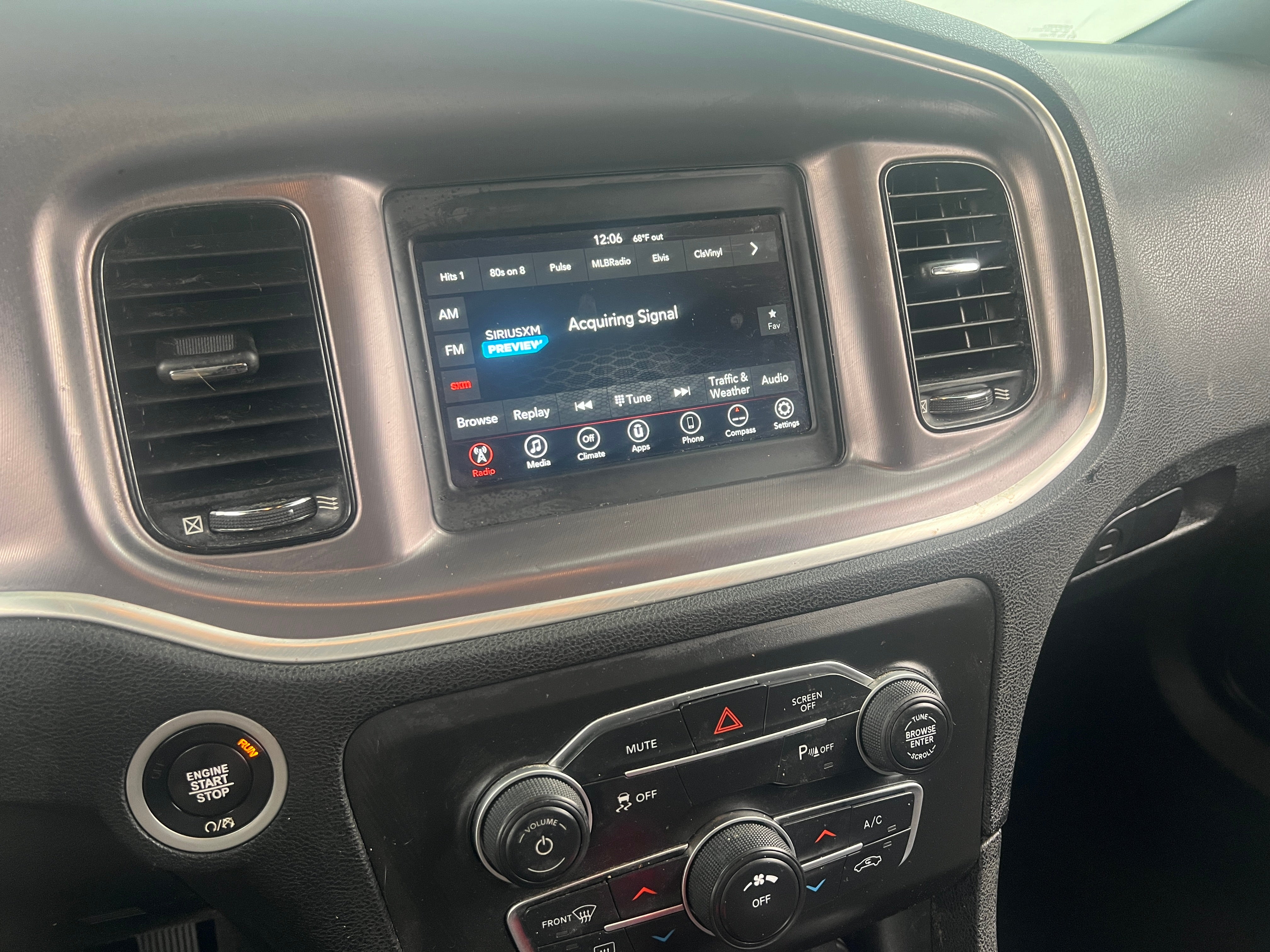 2021 Dodge Charger SXT 4