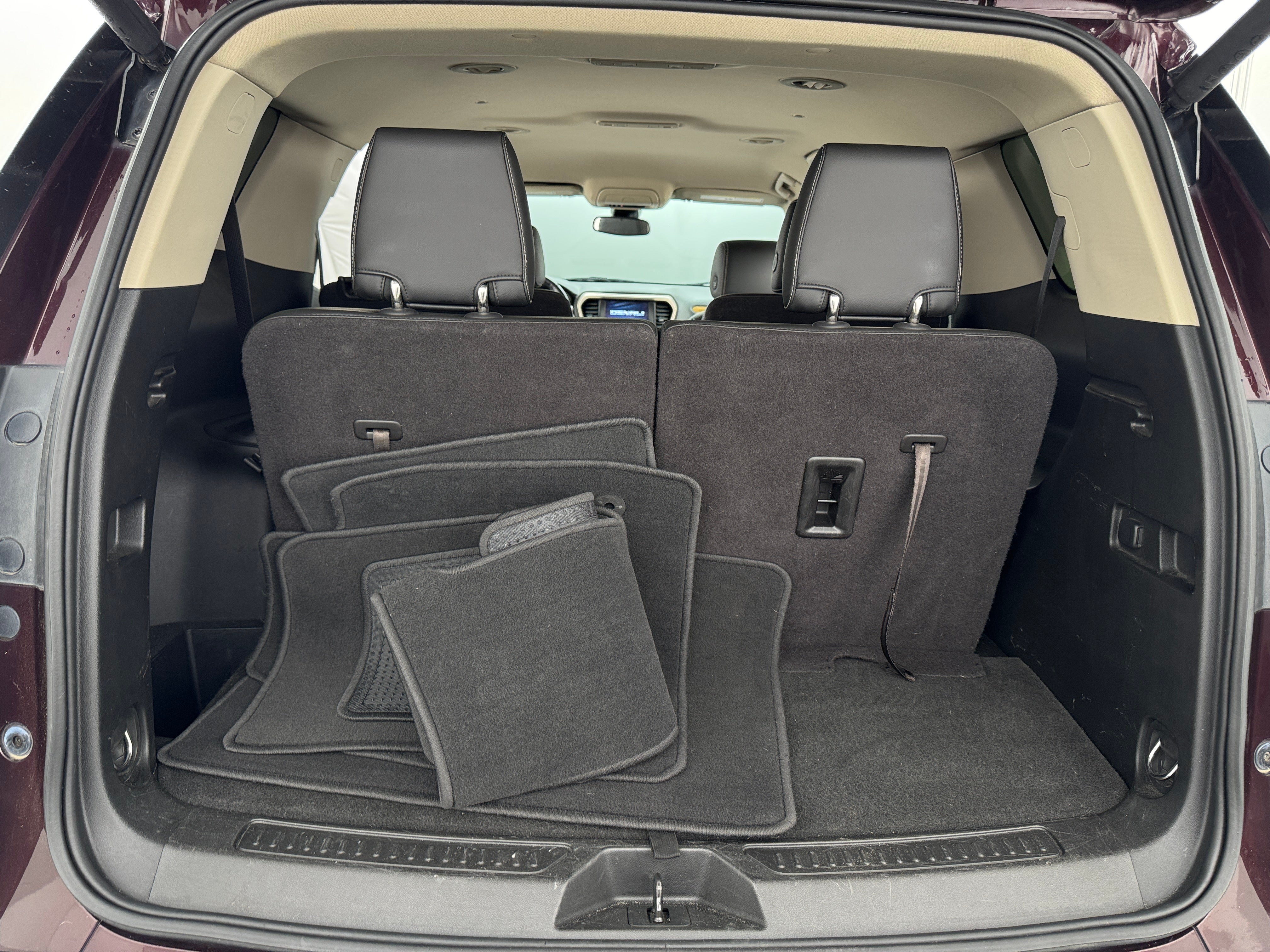 2017 GMC Acadia Denali 6