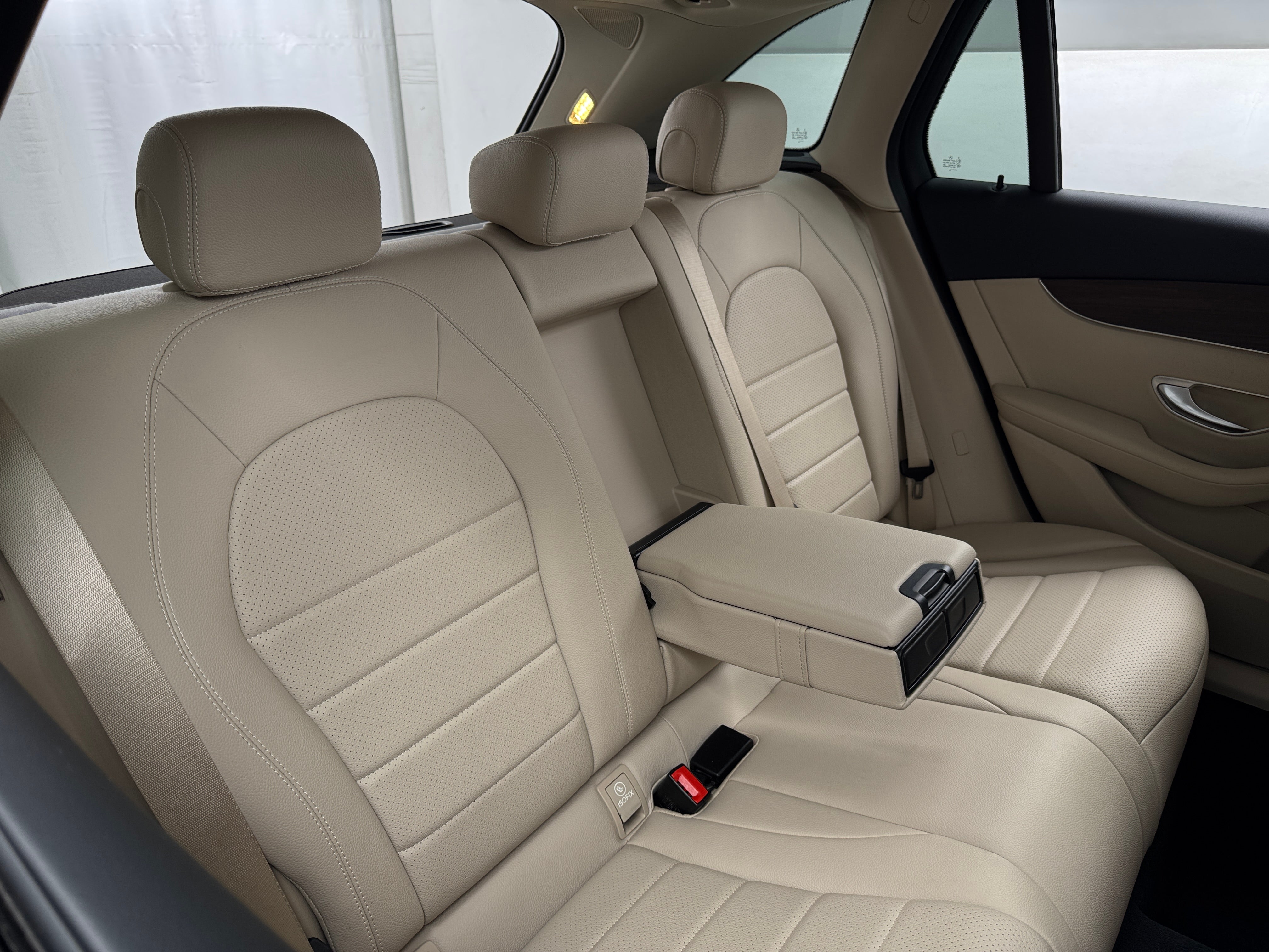 2020 Mercedes-Benz GLC 300 5