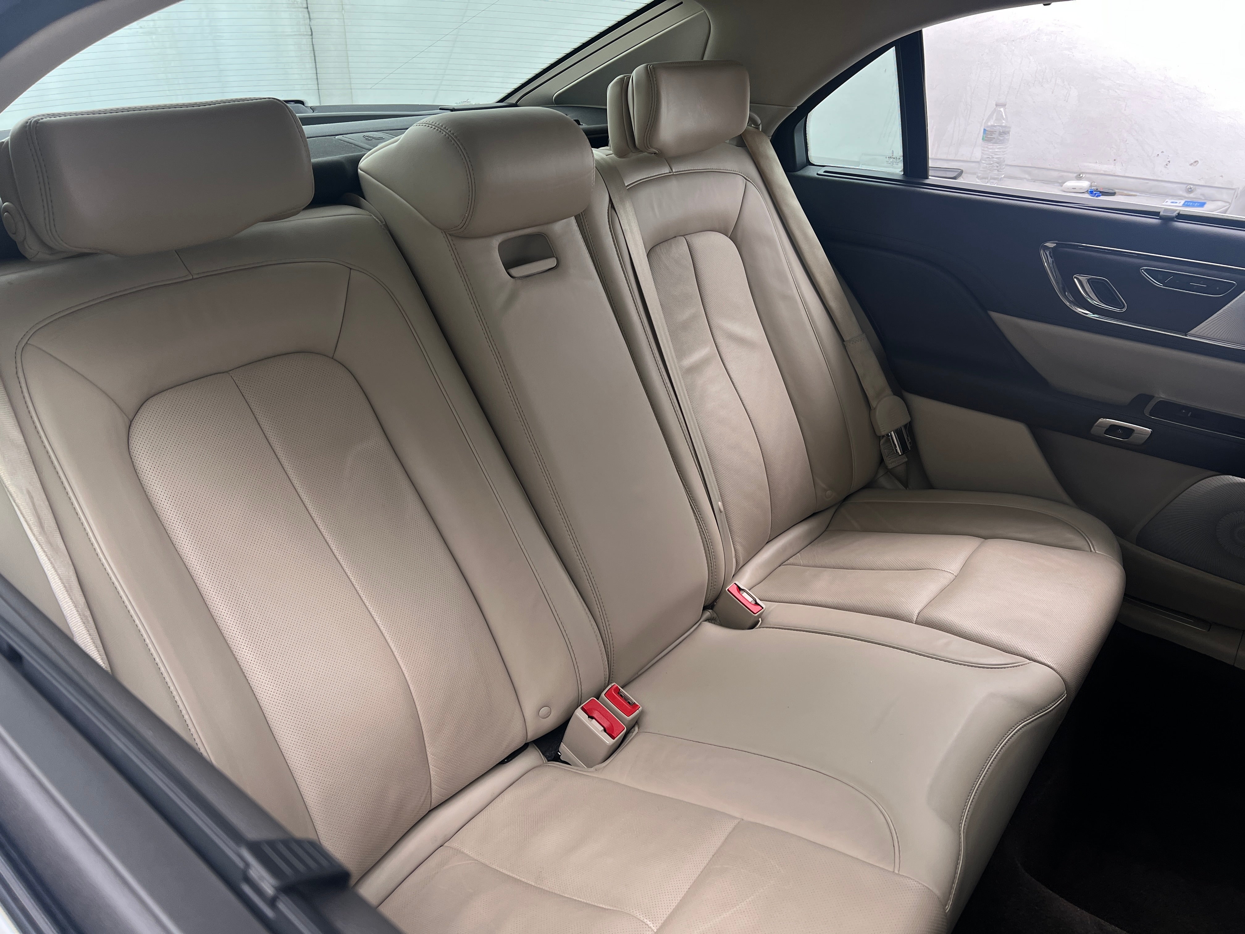 2017 Lincoln Continental Reserve 5