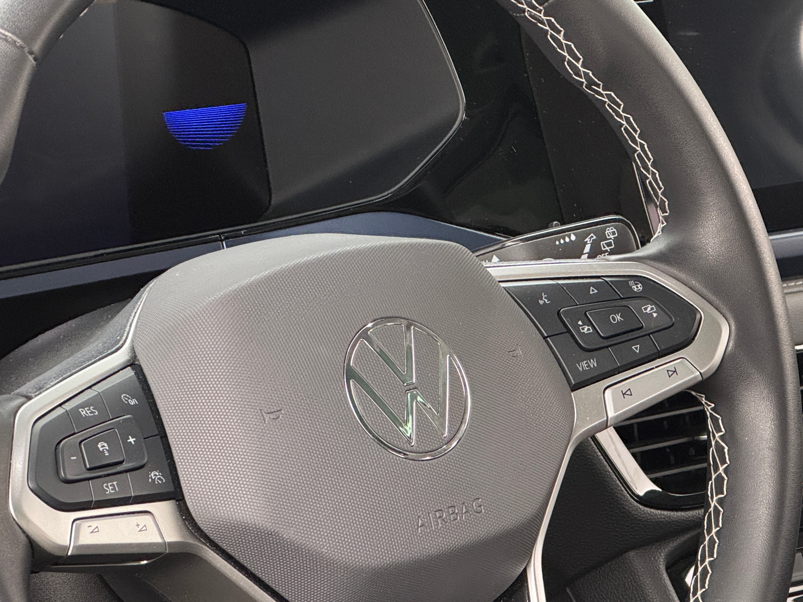 Thumbnail: 2024 Volkswagen Taos - 4