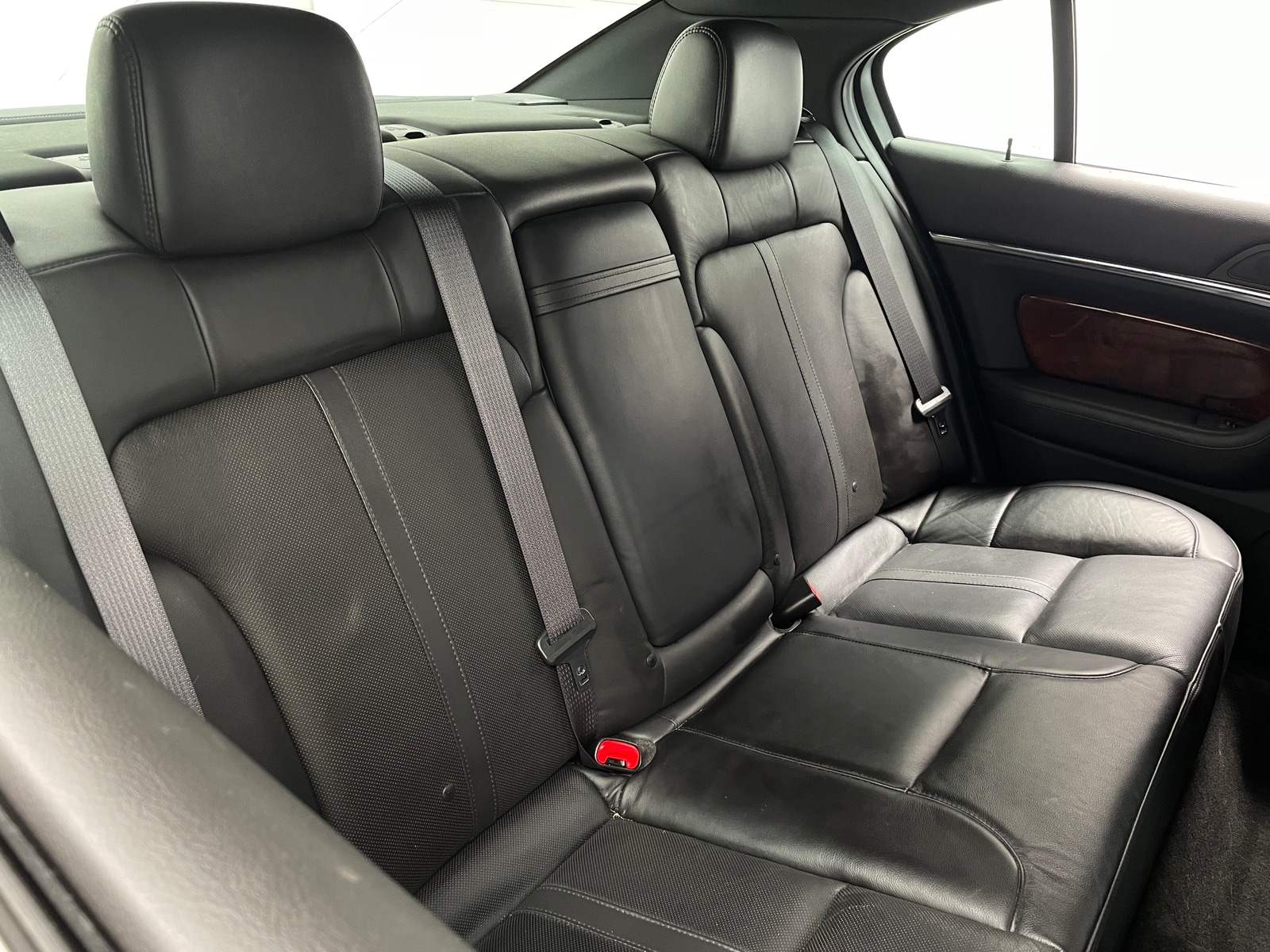 Thumbnail: 2014 Lincoln MKS - 5