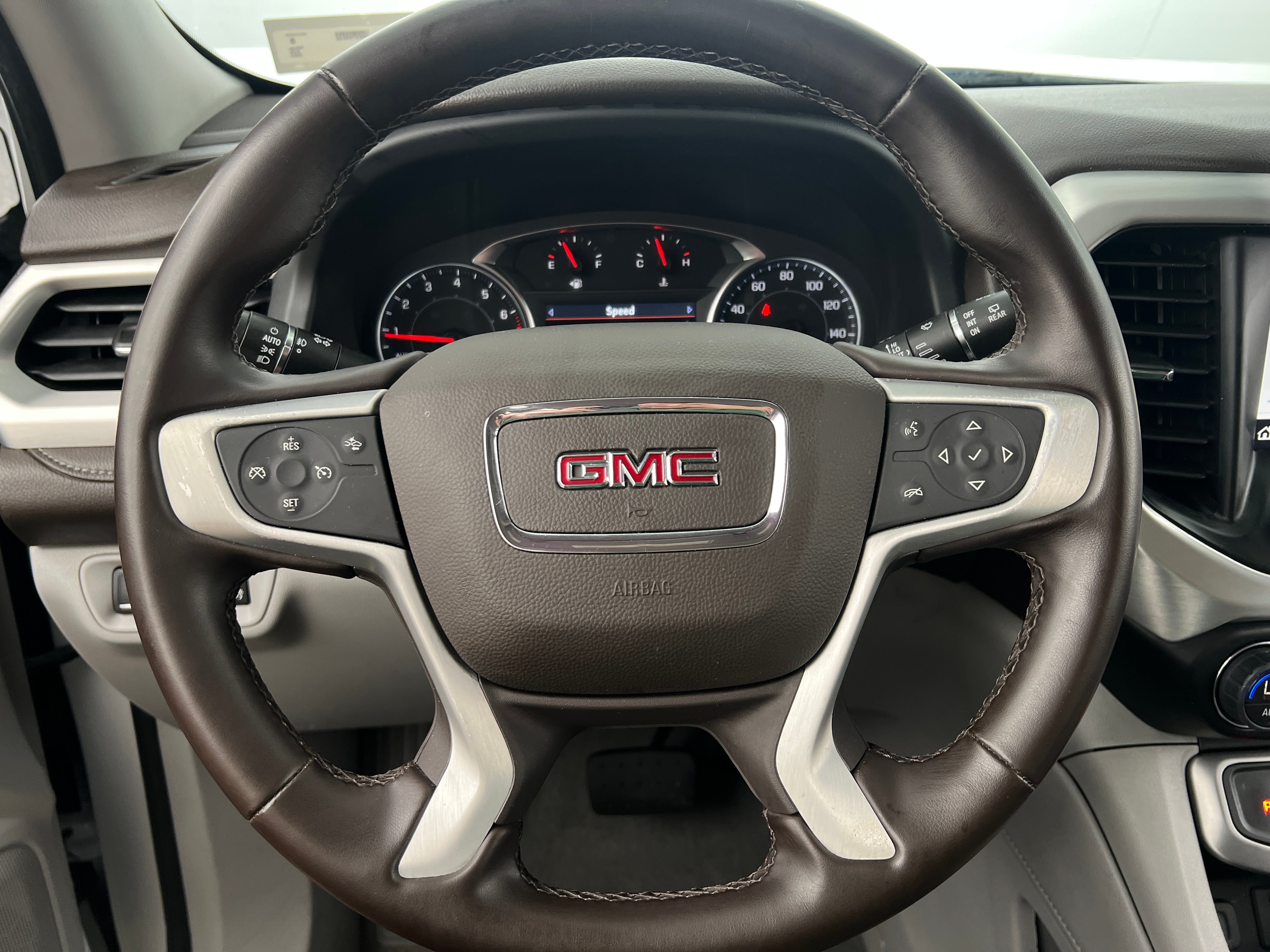 2023 GMC Acadia SLT 4