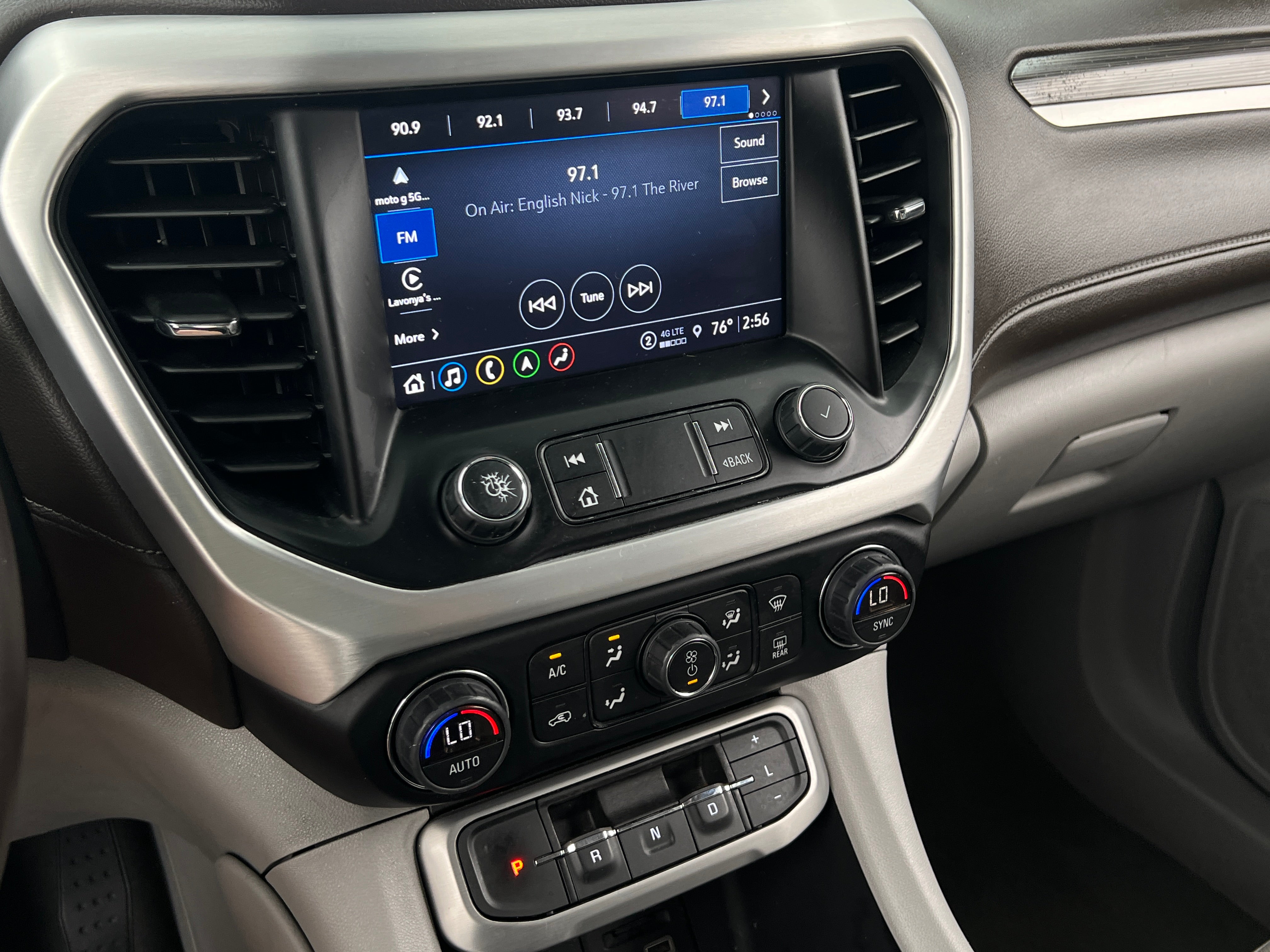 2023 GMC Acadia SLT 3
