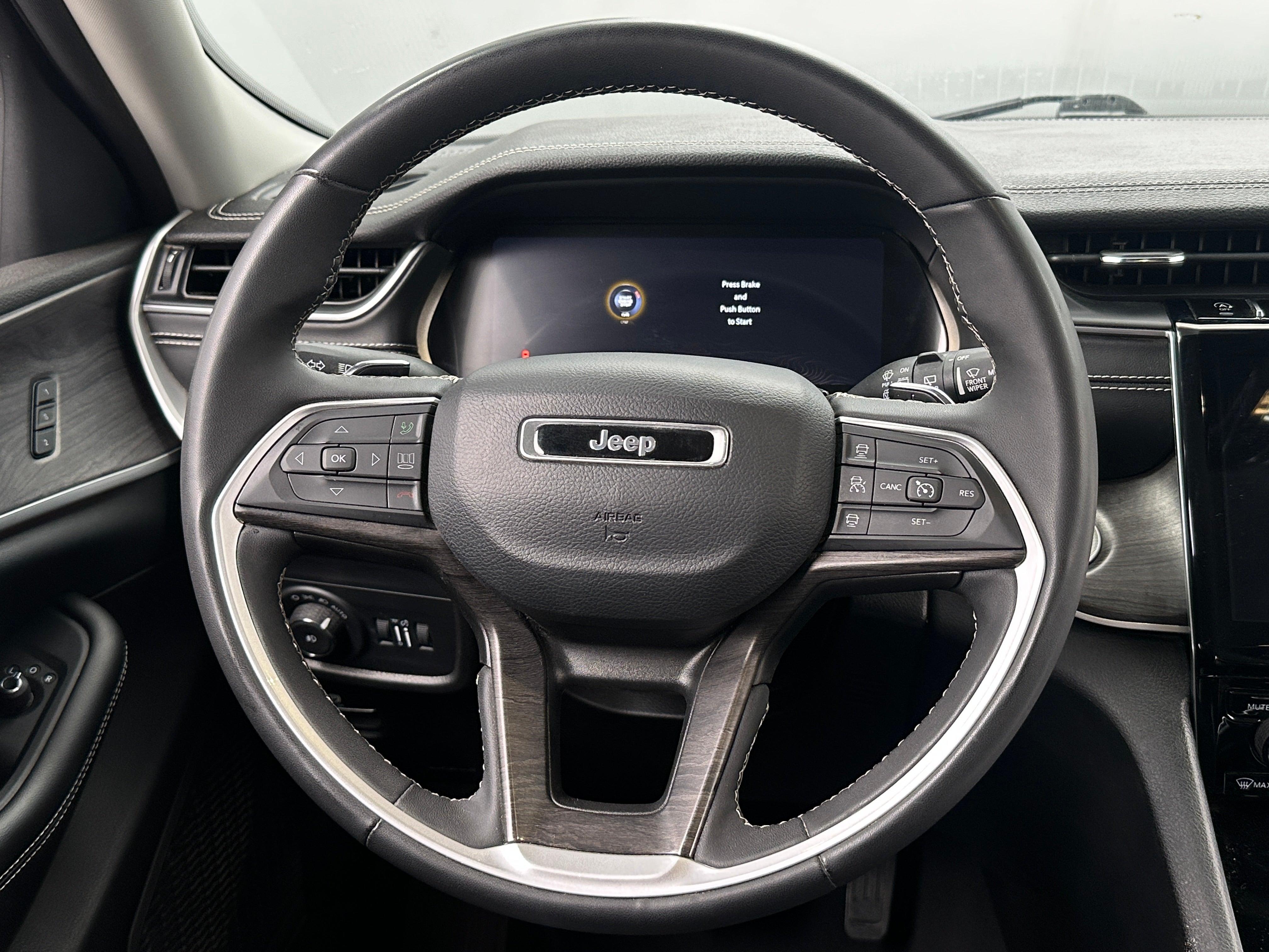 2023 Jeep Grand Cherokee L Limited Edition 4