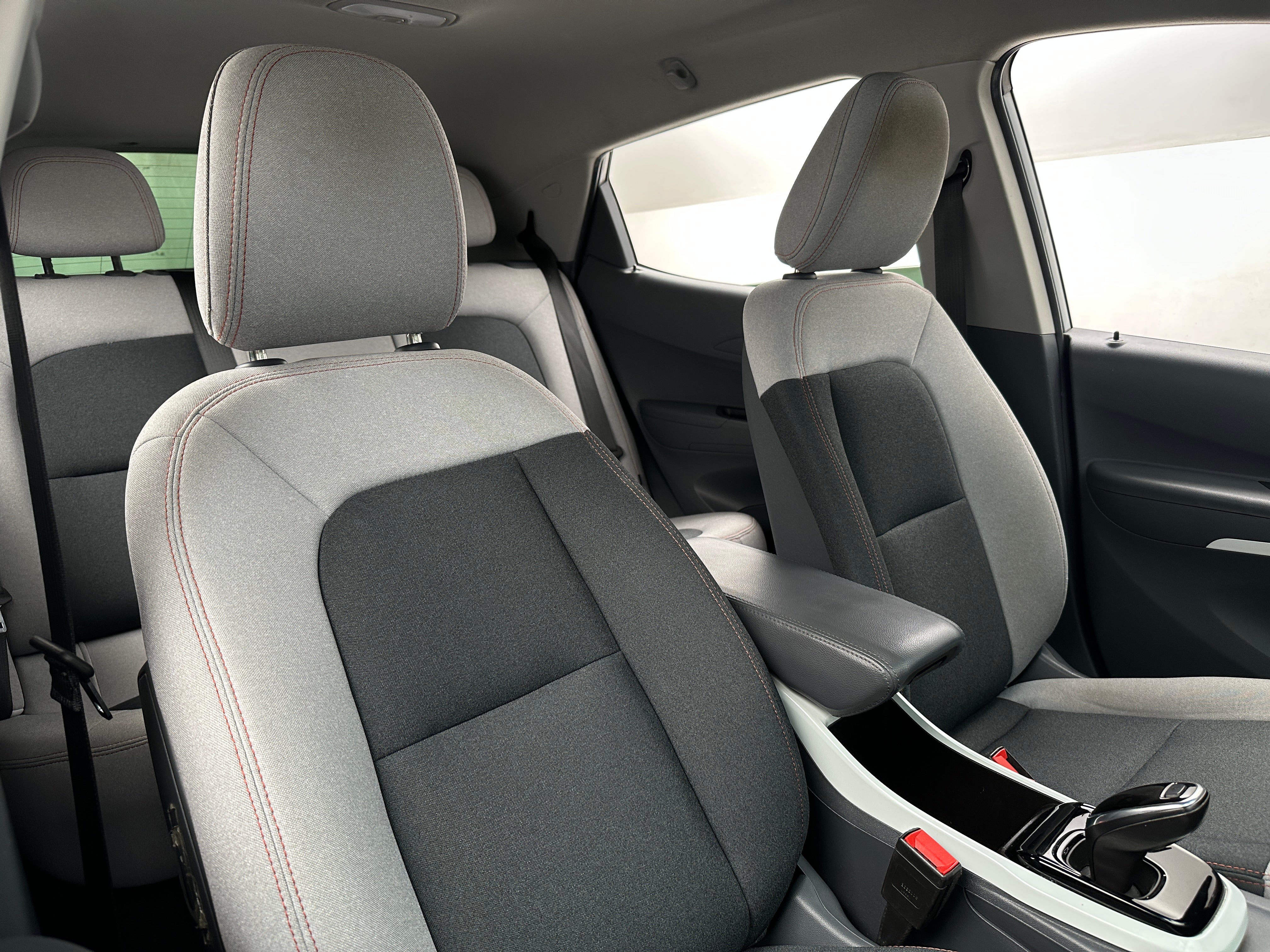 Thumbnail: 2021 Chevrolet Bolt EV - 2
