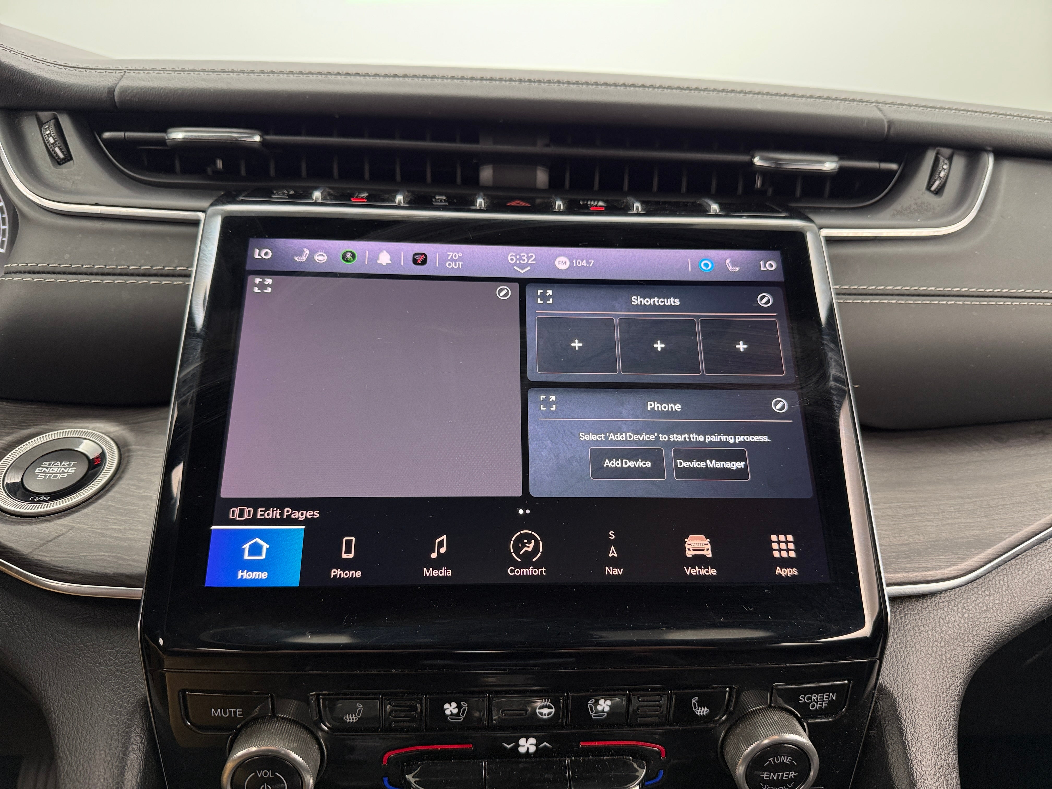 2022 Jeep Grand Cherokee L Overland 3
