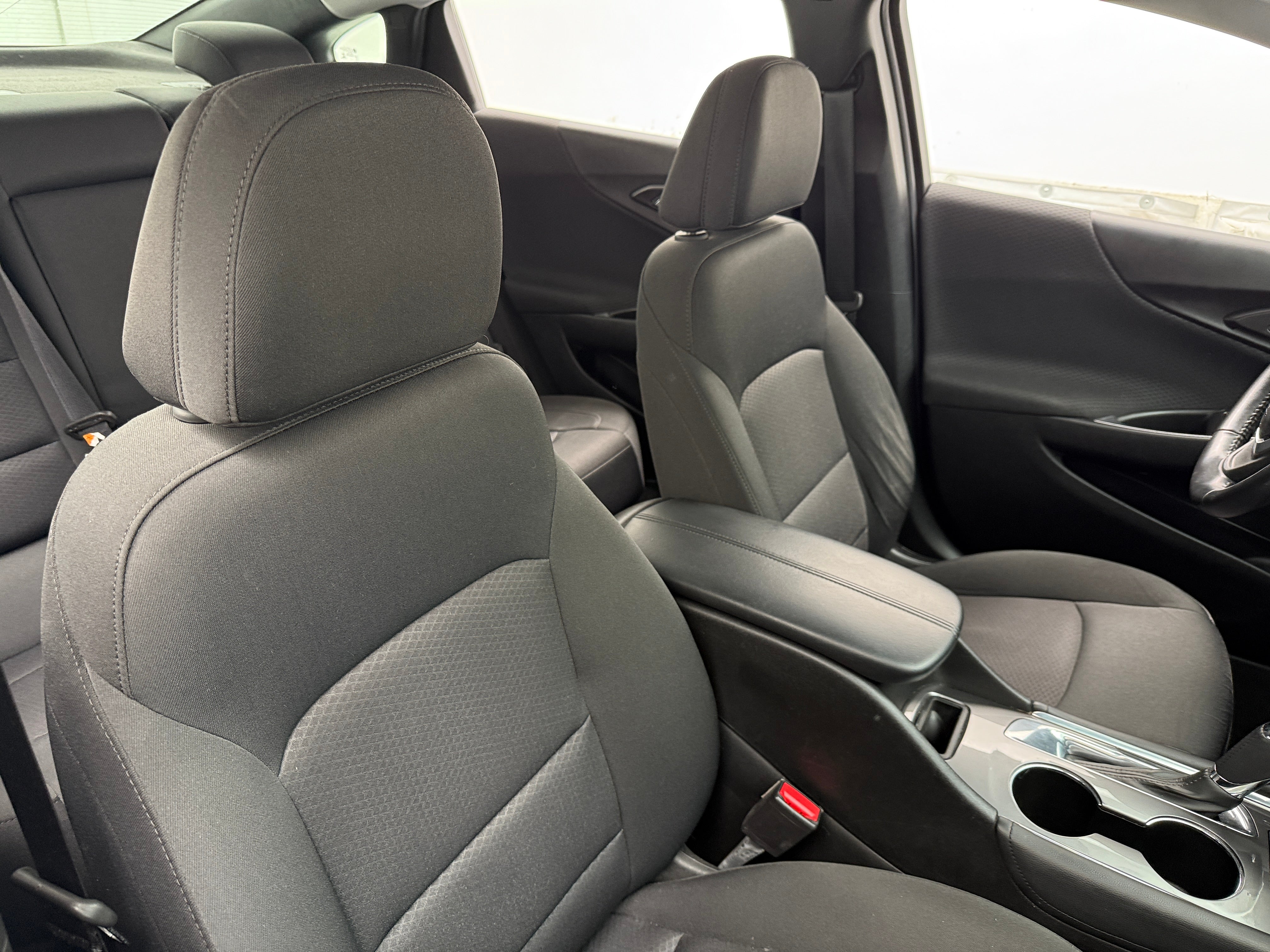 2018 Chevrolet Malibu LT 2