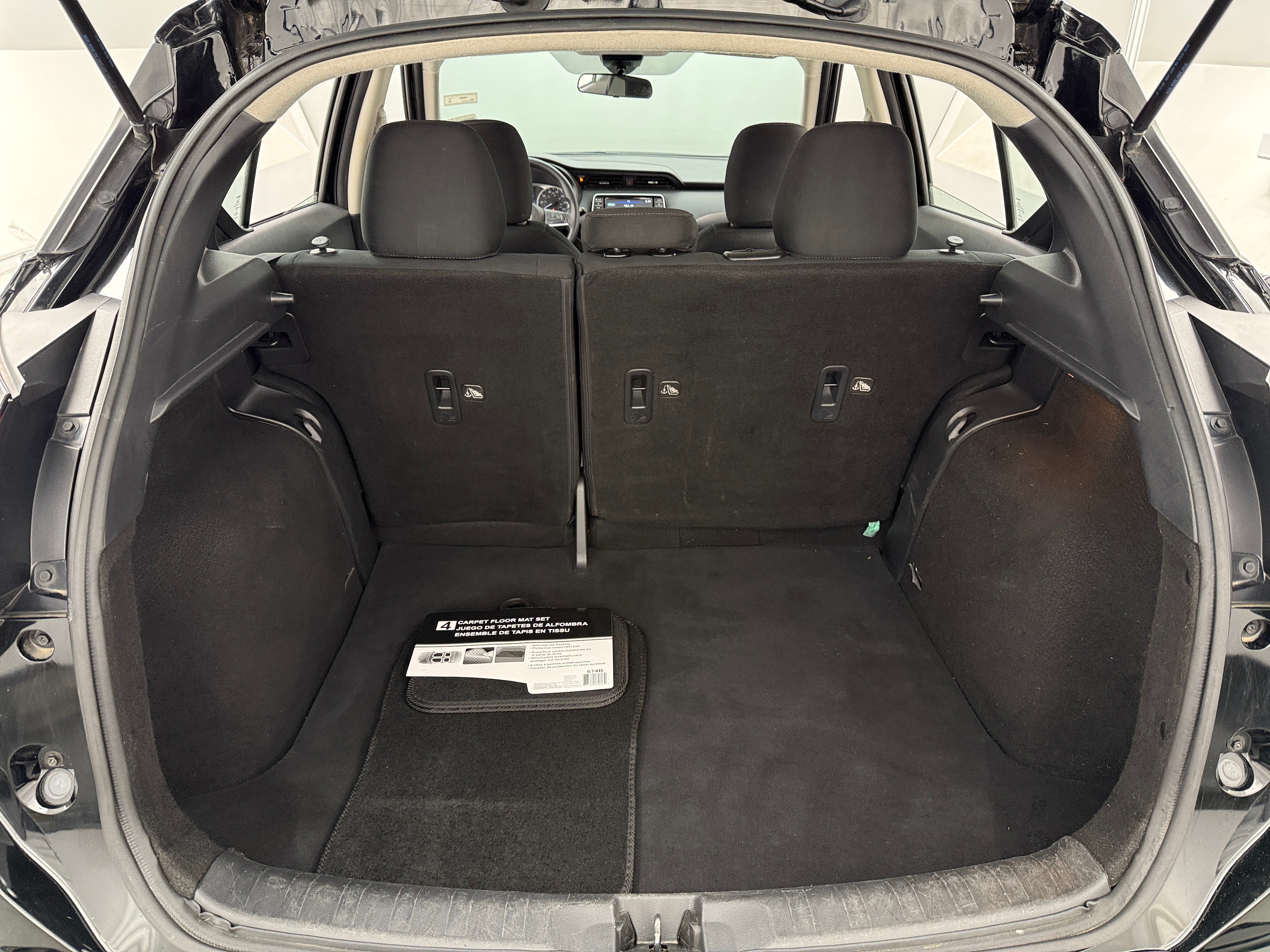 2022 Nissan Kicks S 7