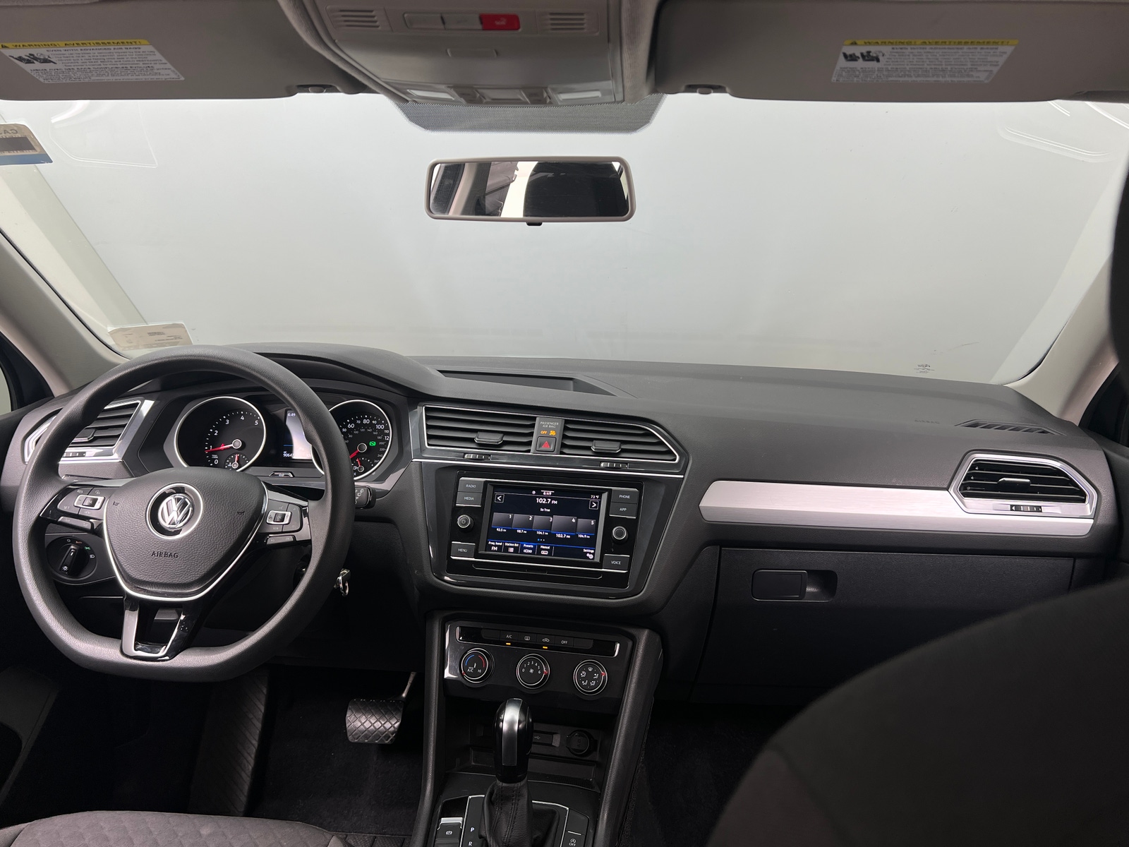 Thumbnail: 2021 Volkswagen Tiguan - 3