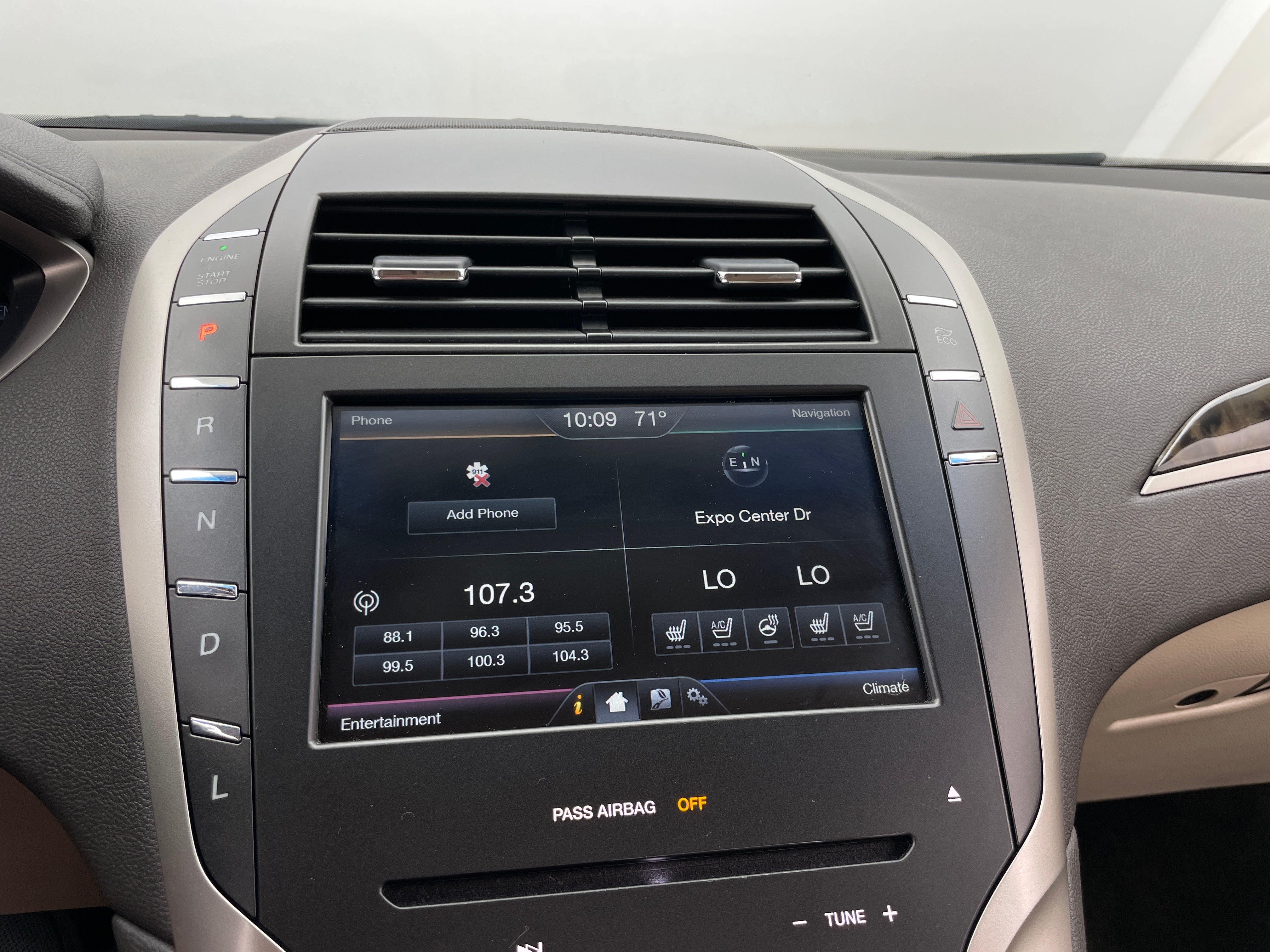 2016 Lincoln MKZ  3