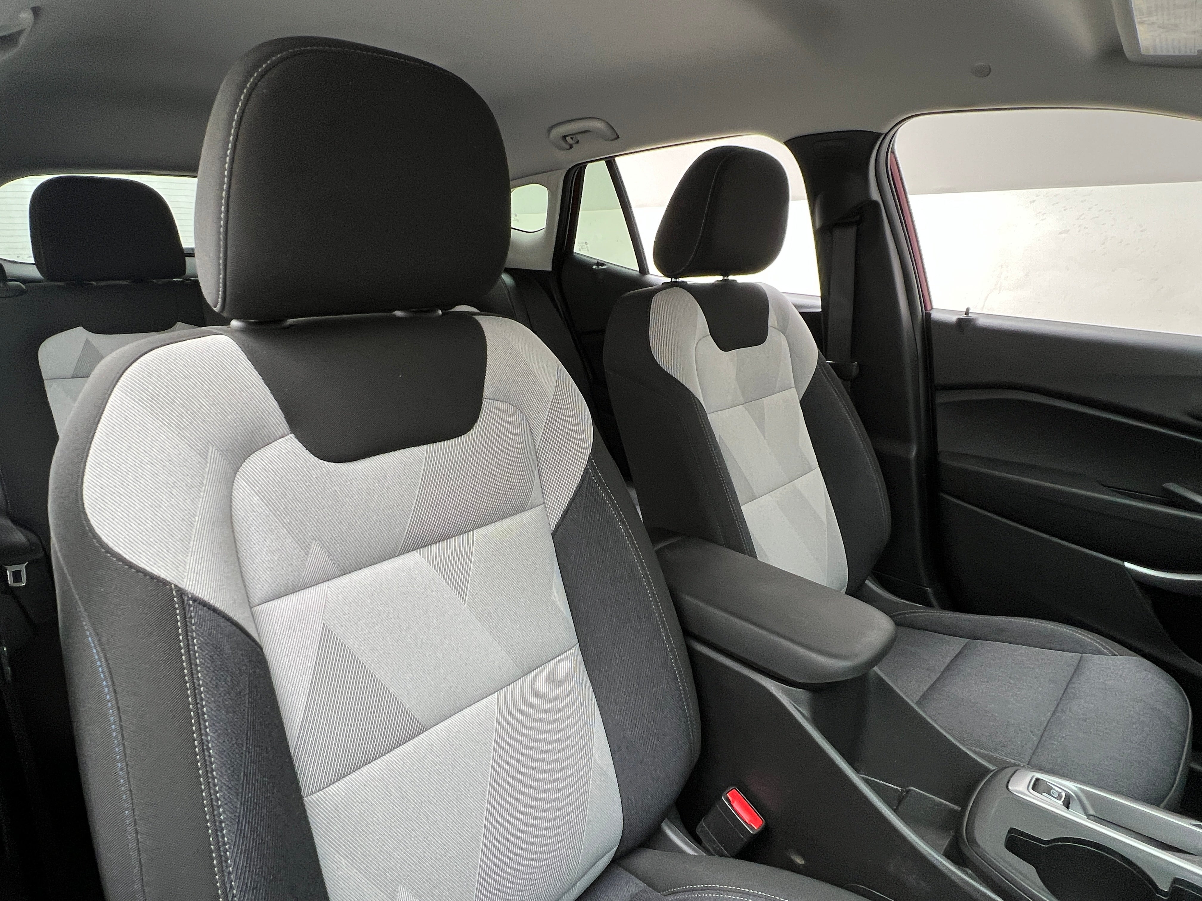 2024 Chevrolet Trax LS 2