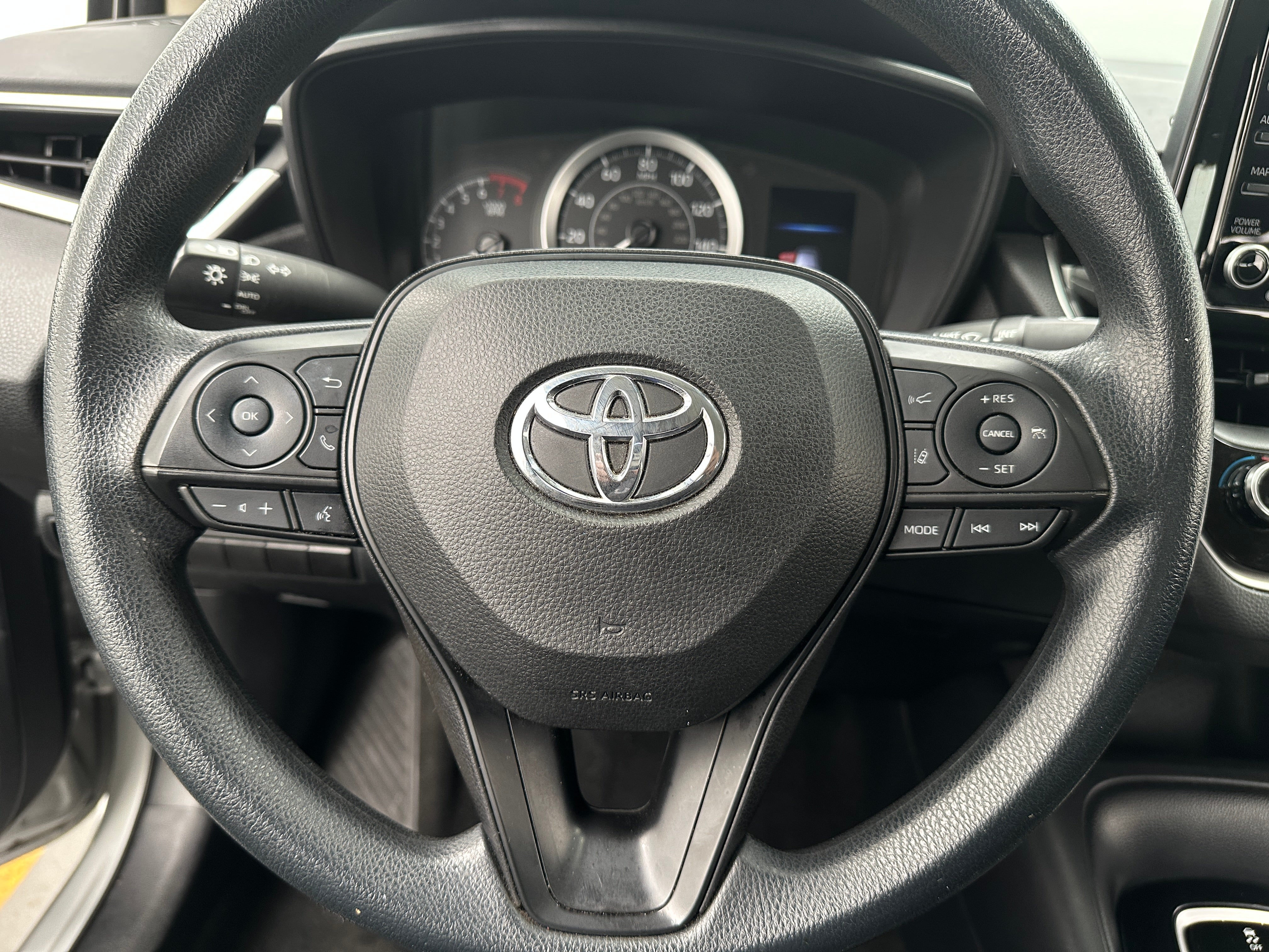 2022 Toyota Corolla LE 5
