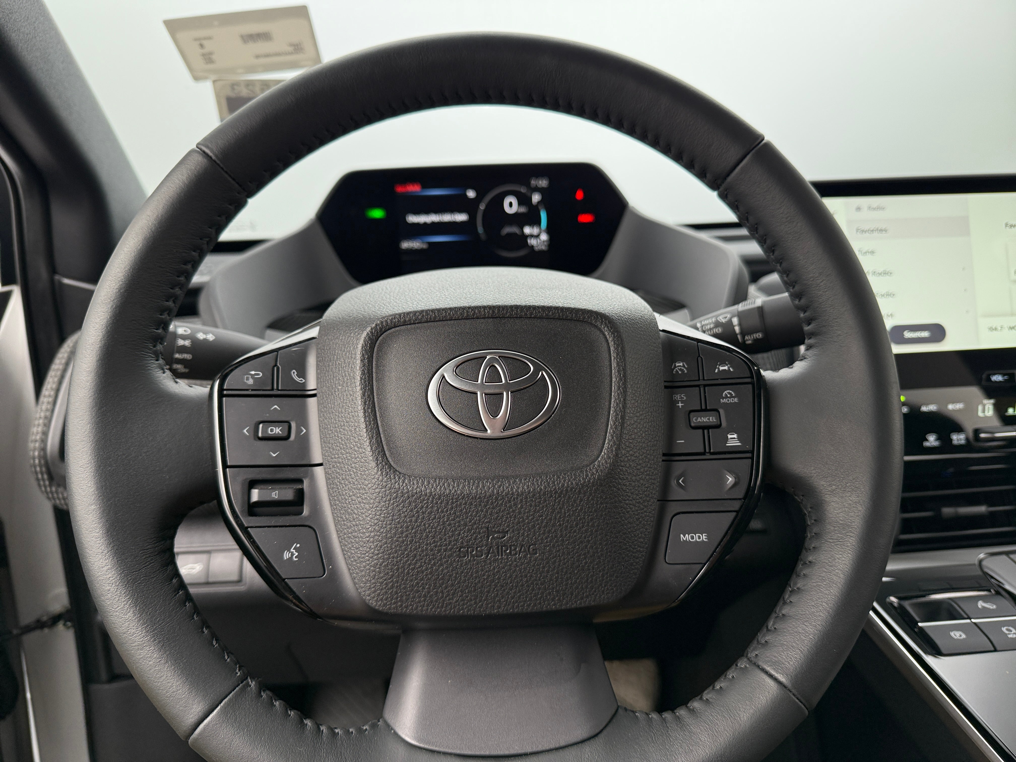 Thumbnail: 2024 Toyota bZ4X - 4