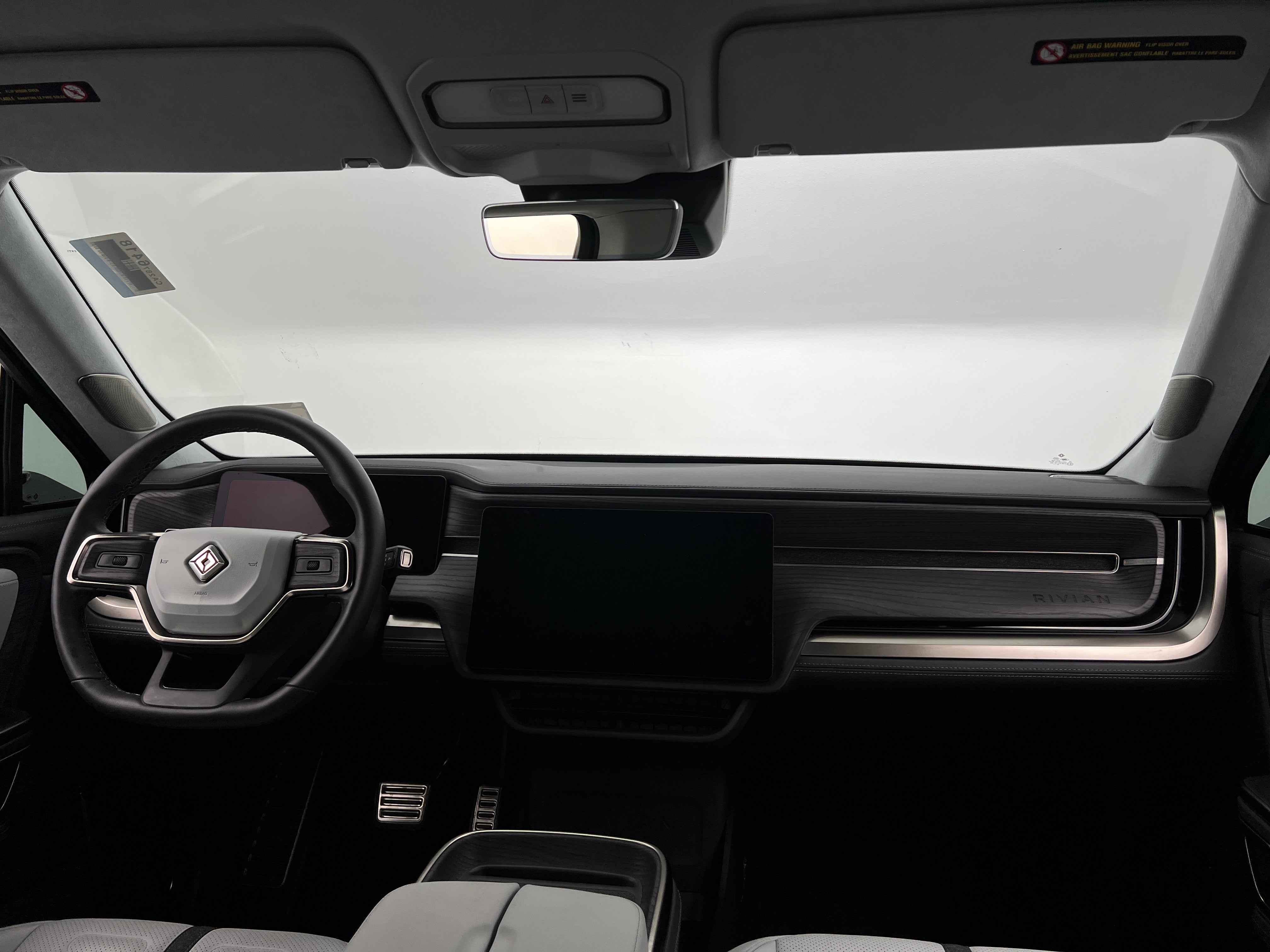 2023 Rivian R1T Adventure 2