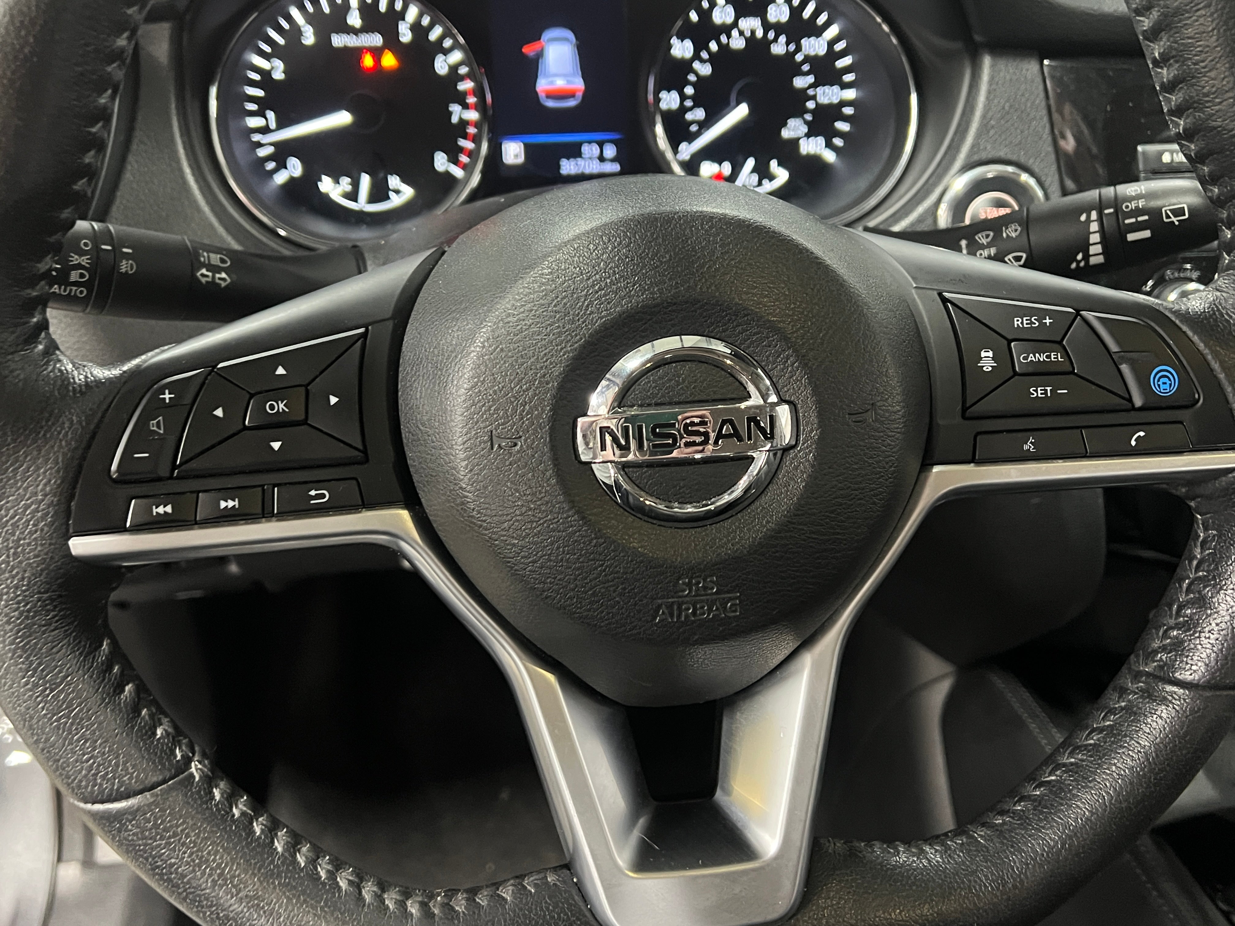 2019 Nissan Rogue SL 4