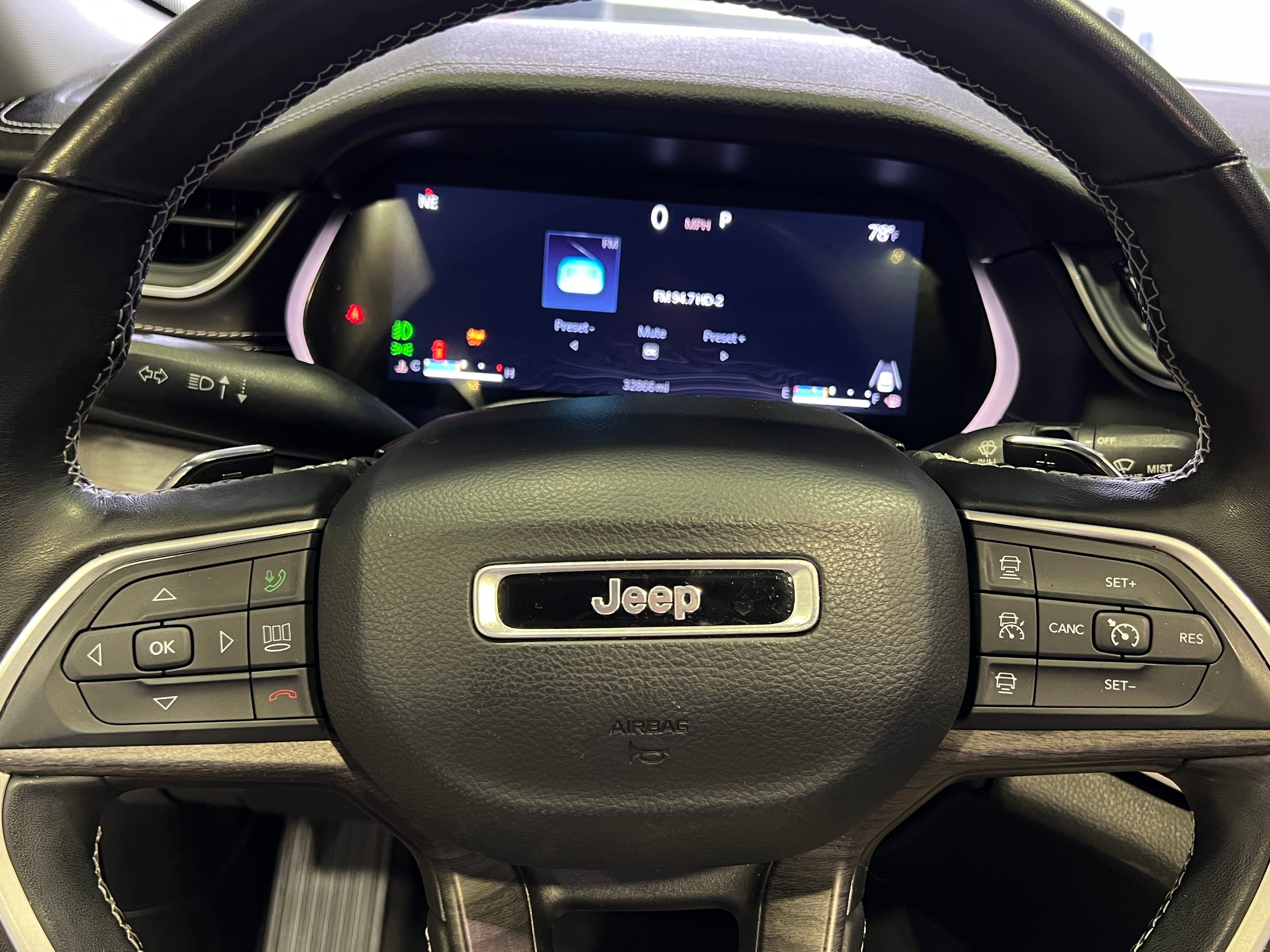 2022 Jeep Grand Cherokee L Limited Edition 4