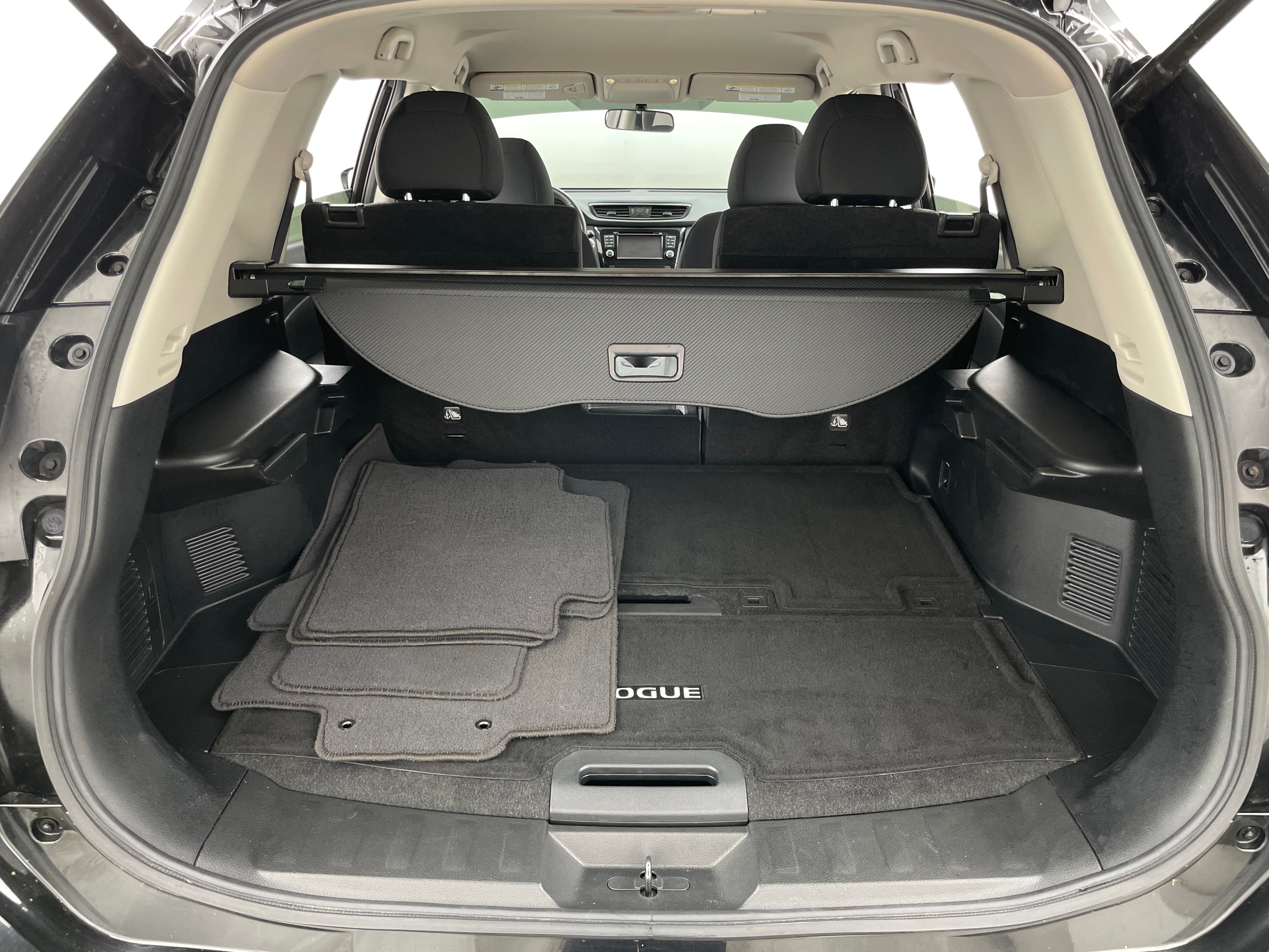 2017 Nissan Rogue SV 7