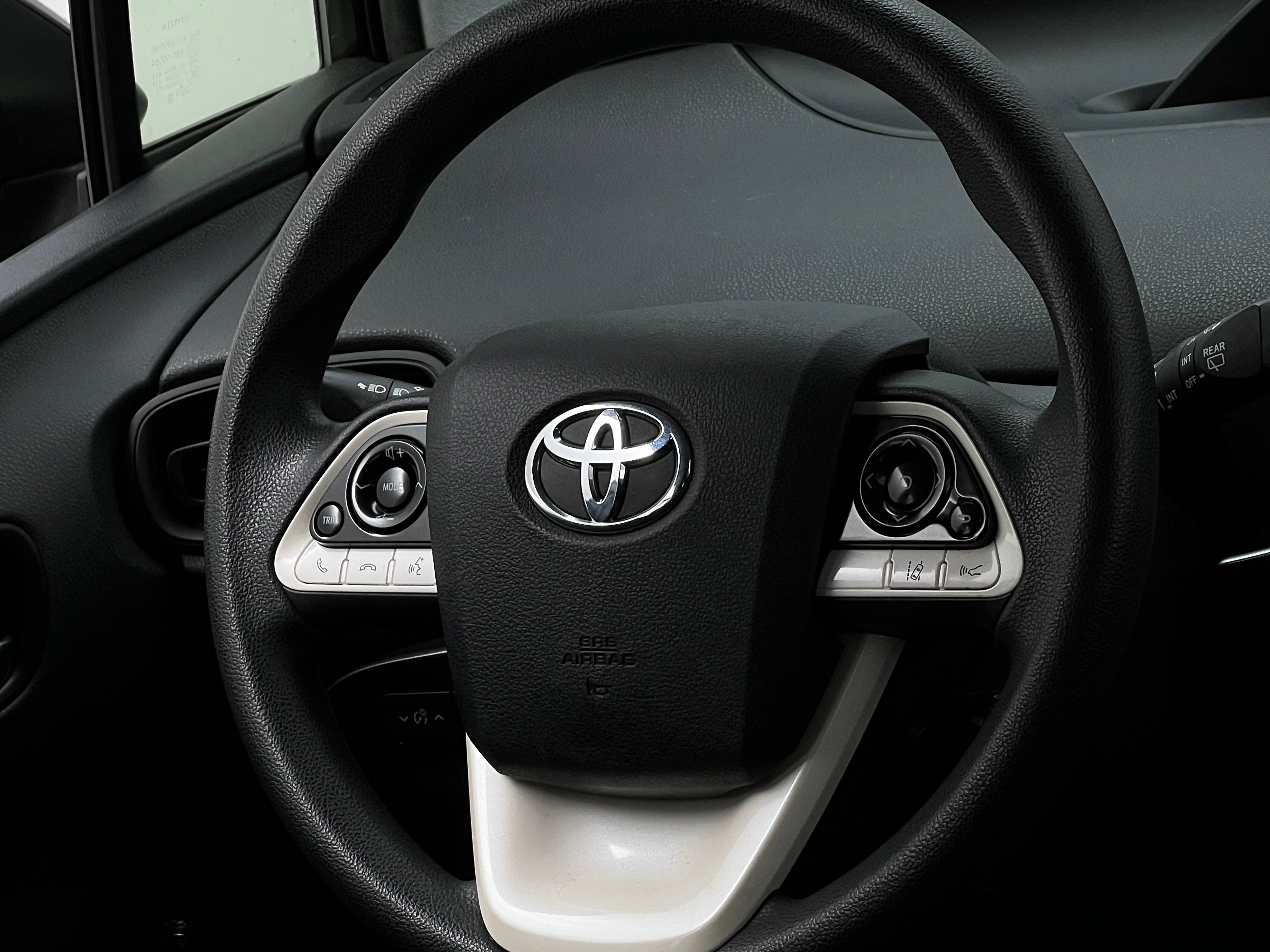 2017 Toyota Prius Two 5