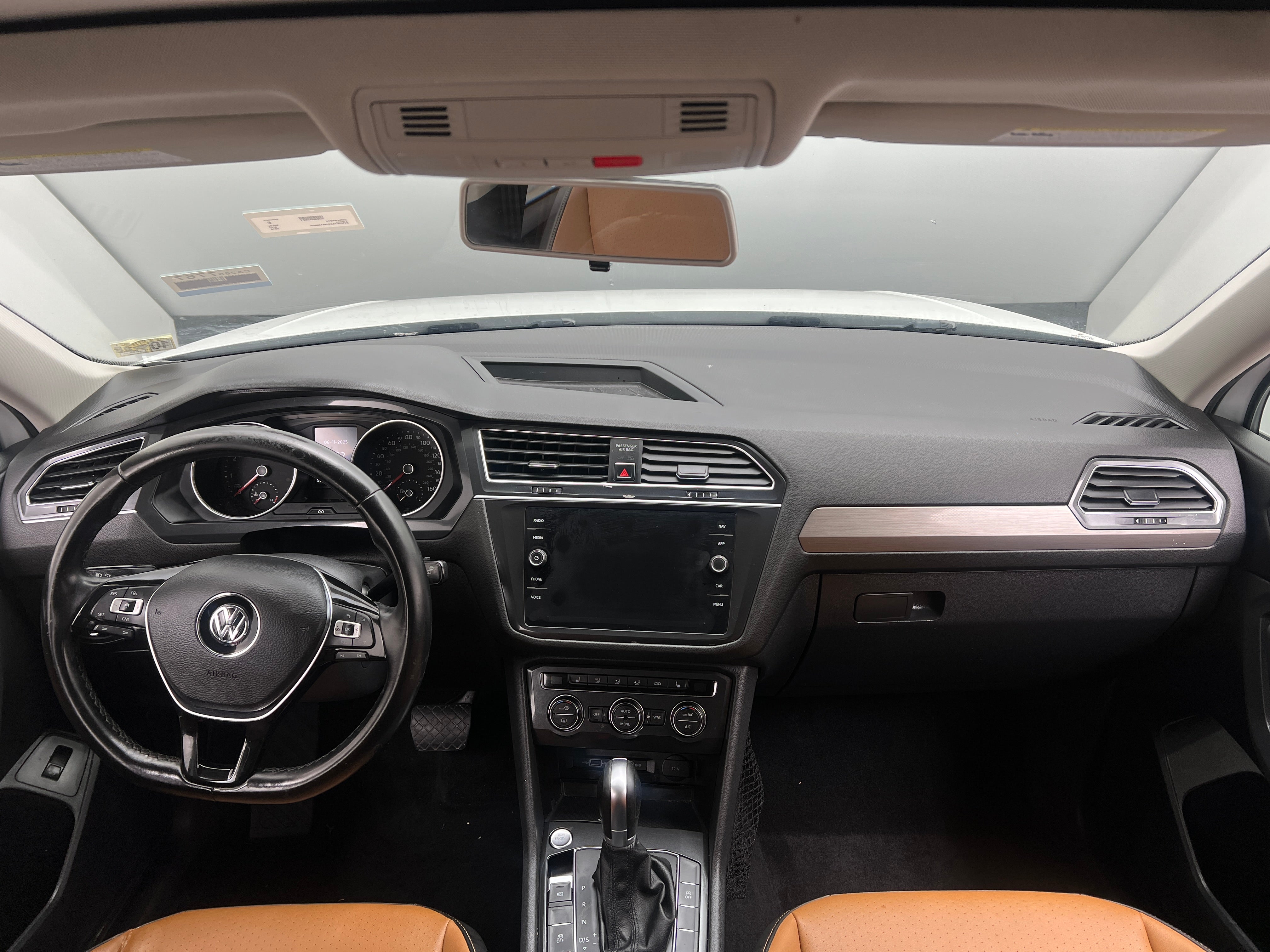 2018 Volkswagen Tiguan SEL 2