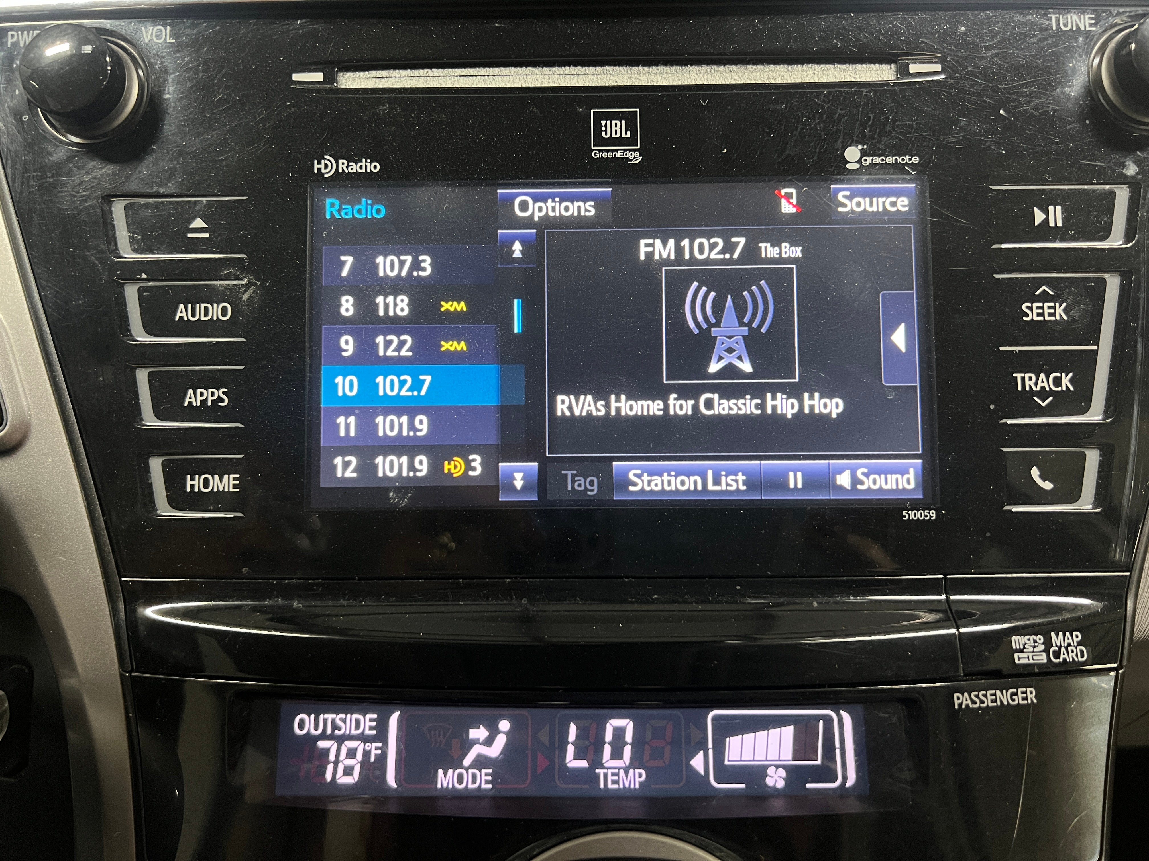 2015 Toyota Prius v Five 3