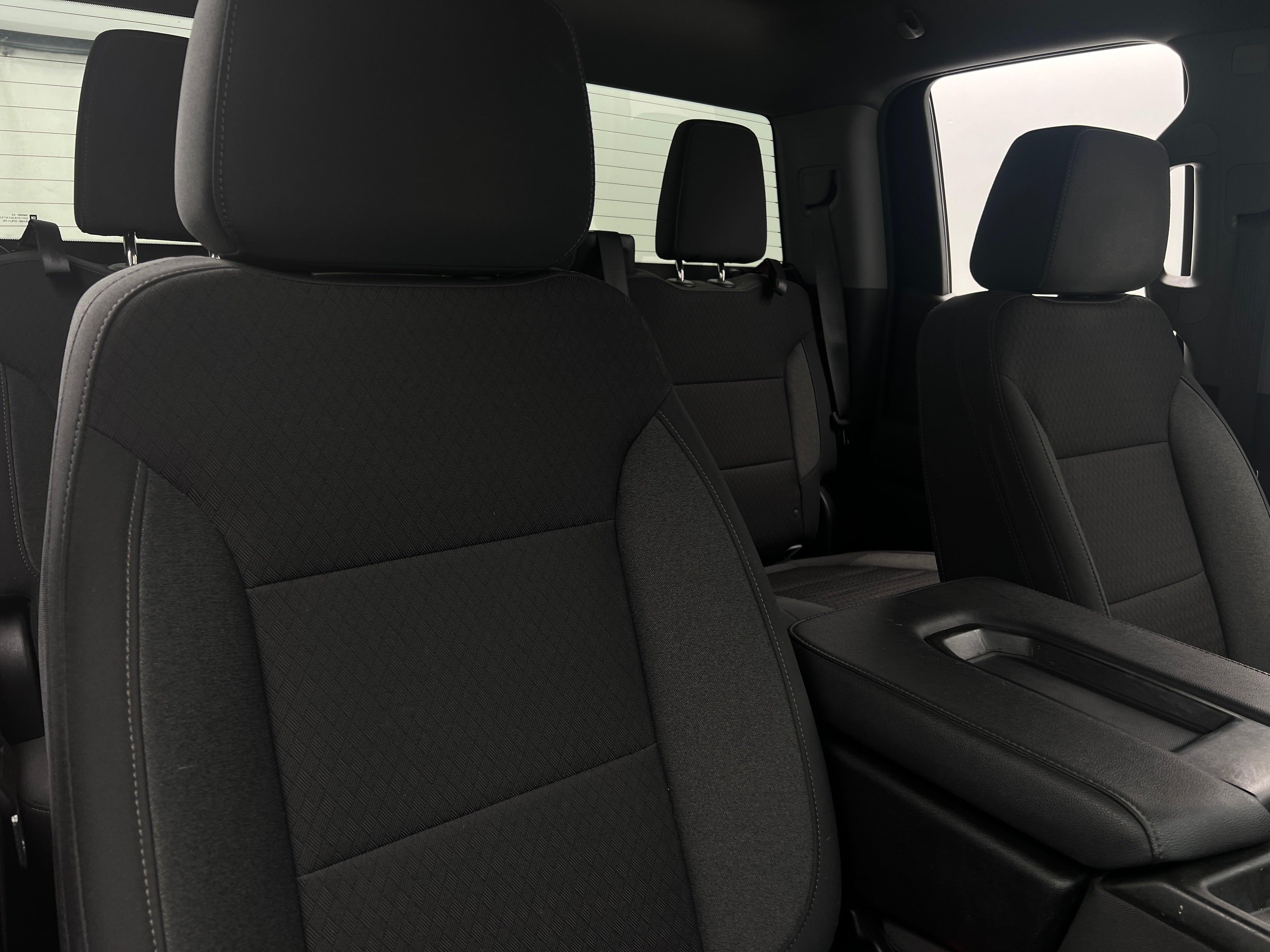 2022 Chevrolet Silverado 1500 Custom 2