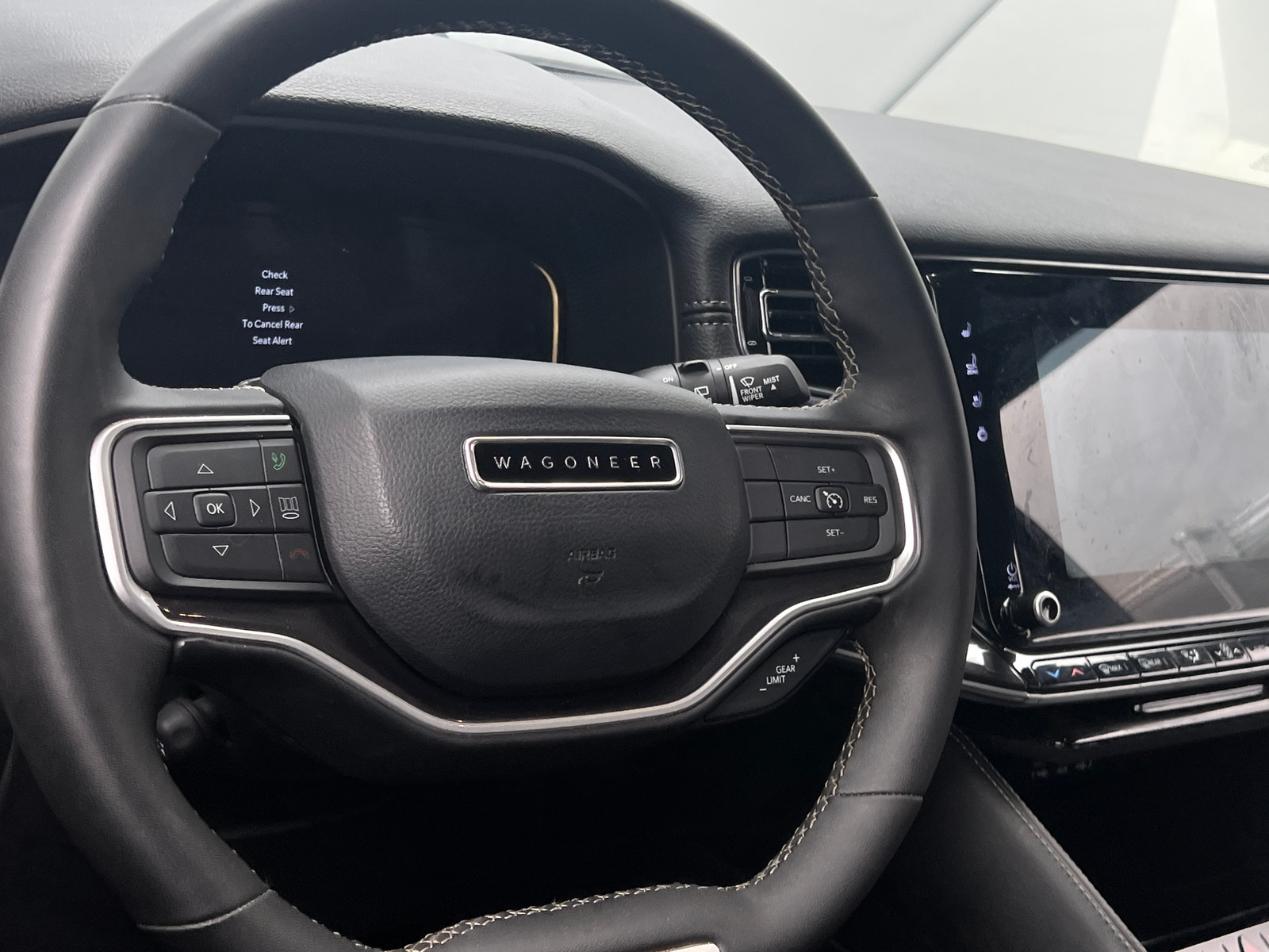 Thumbnail: 2024 Jeep Wagoneer - 4