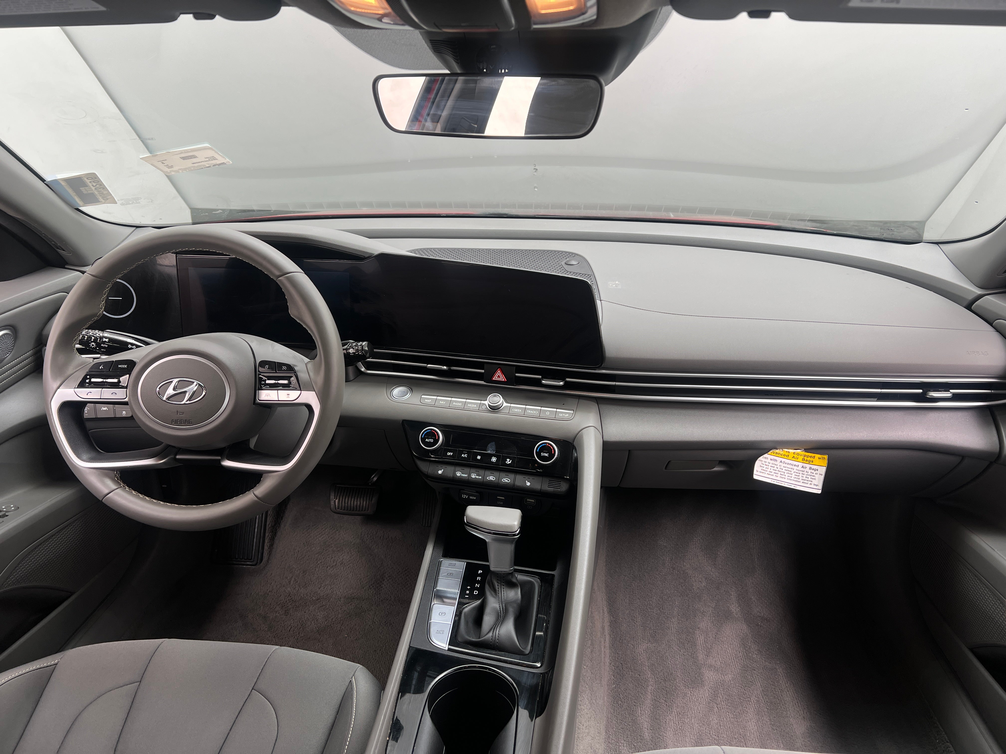 Thumbnail: 2023 Hyundai Elantra - 3