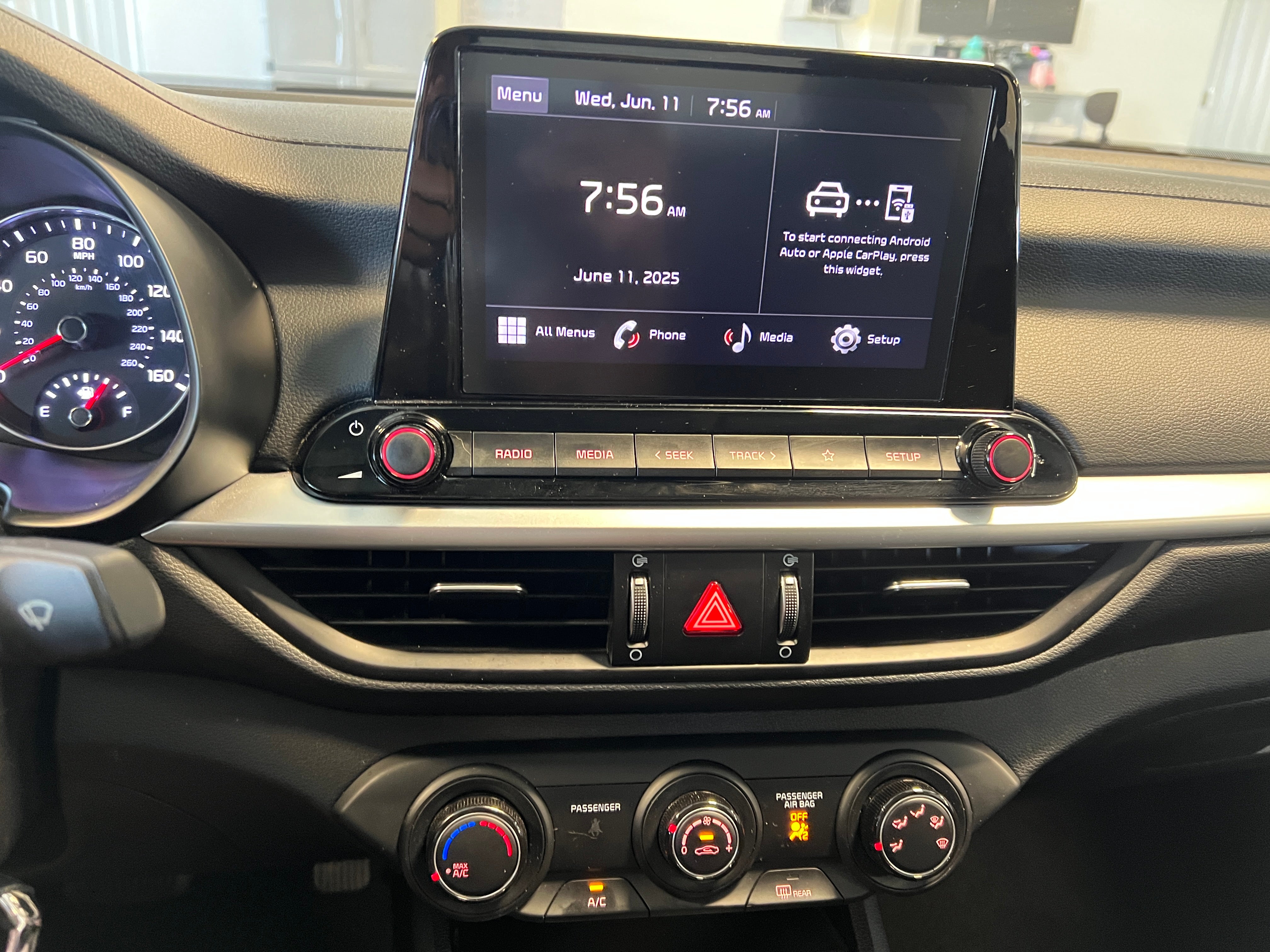 2024 Kia Forte LXS 4