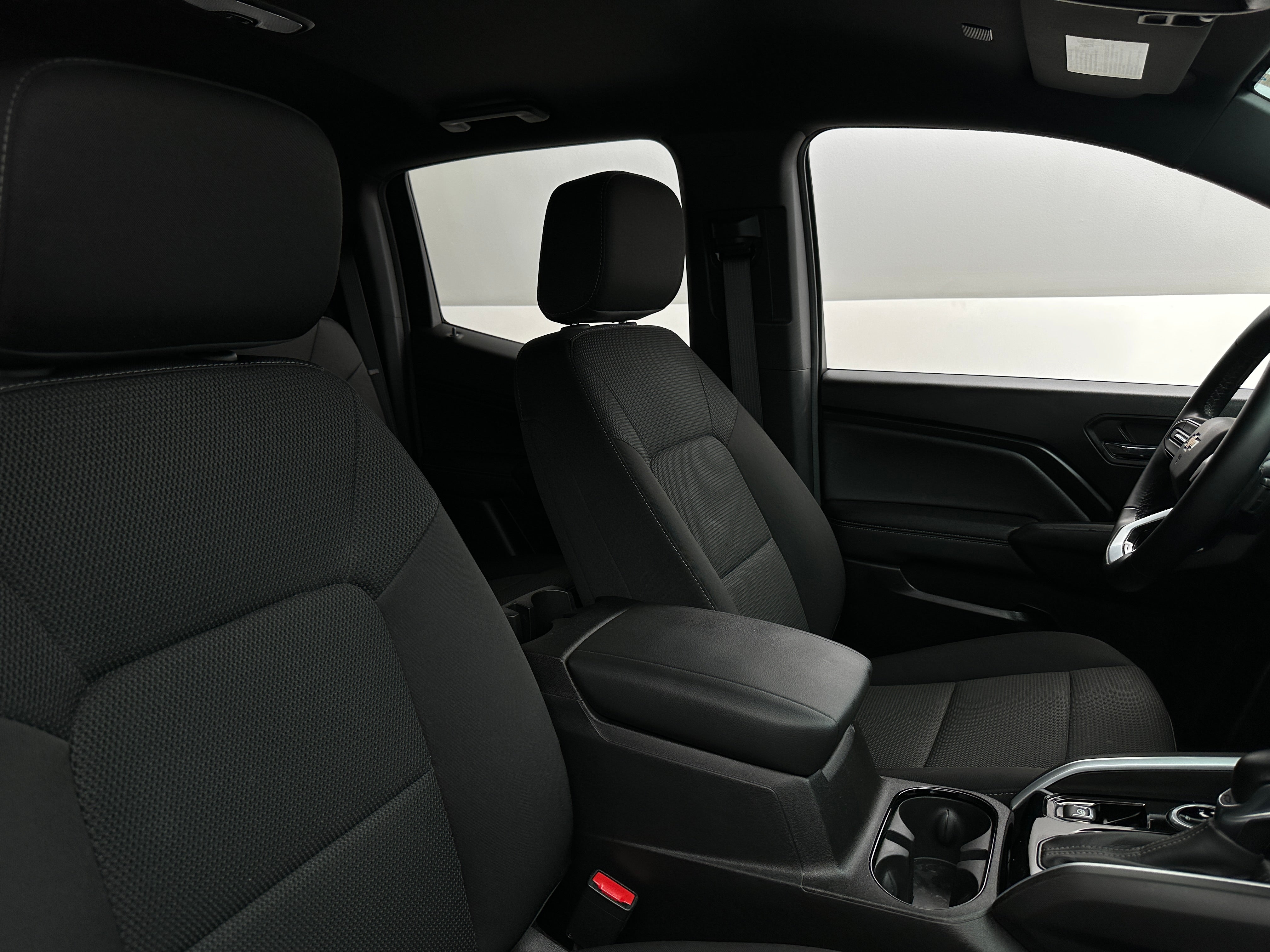 2023 Chevrolet Colorado LT 2